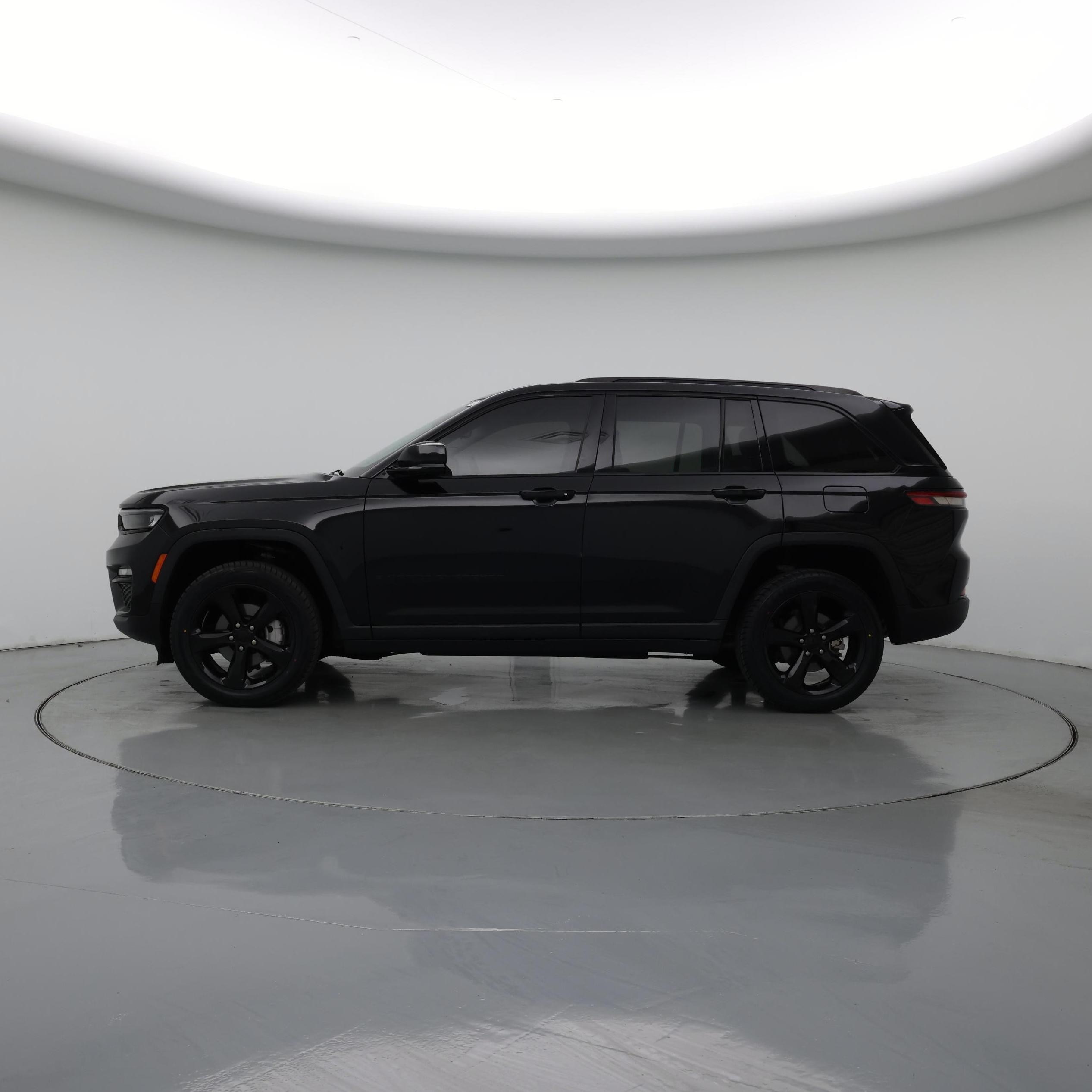 Thumbnail: 2023 Jeep Grand Cherokee - 3