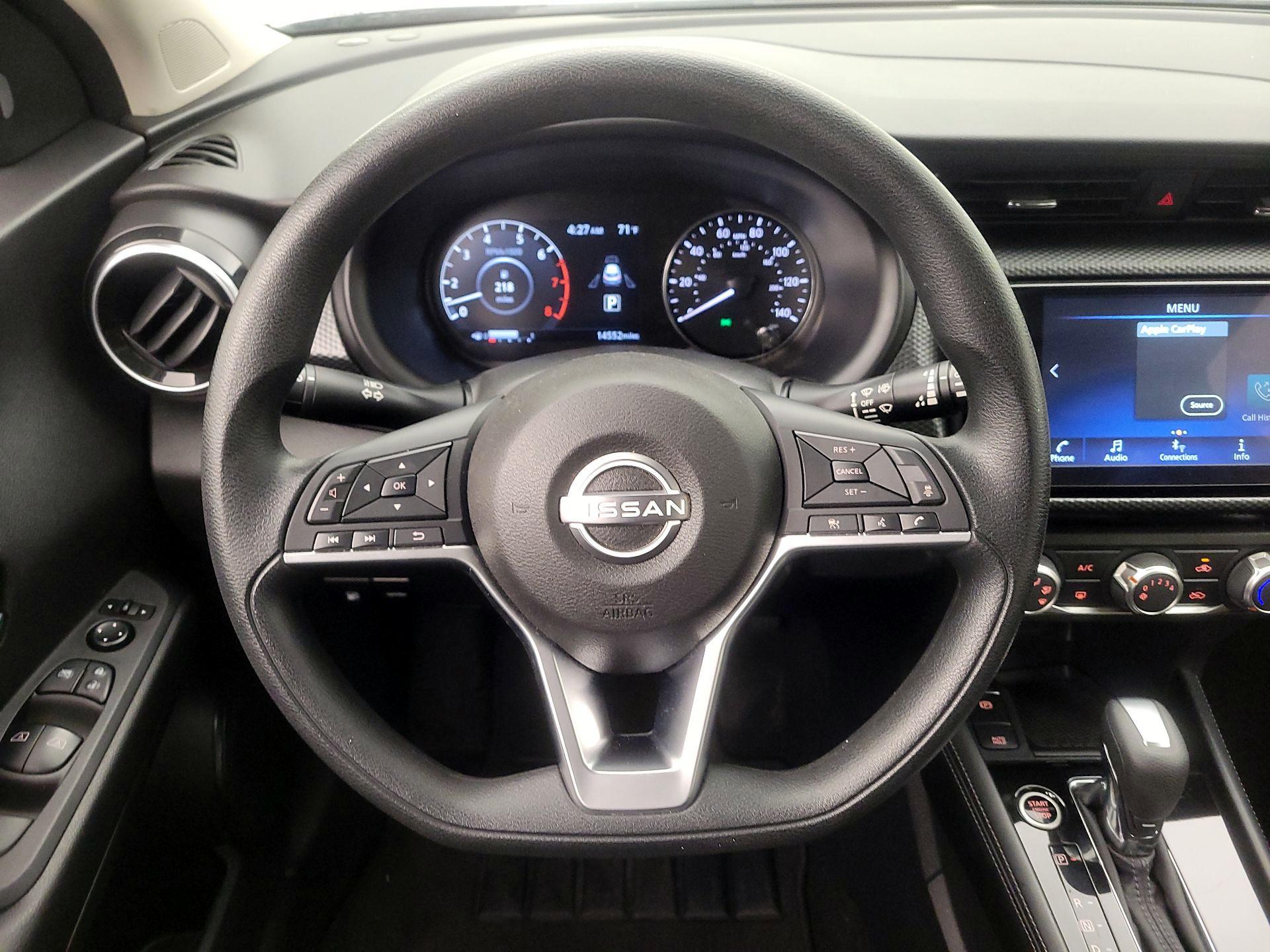 Thumbnail: 2023 Nissan Kicks - 10