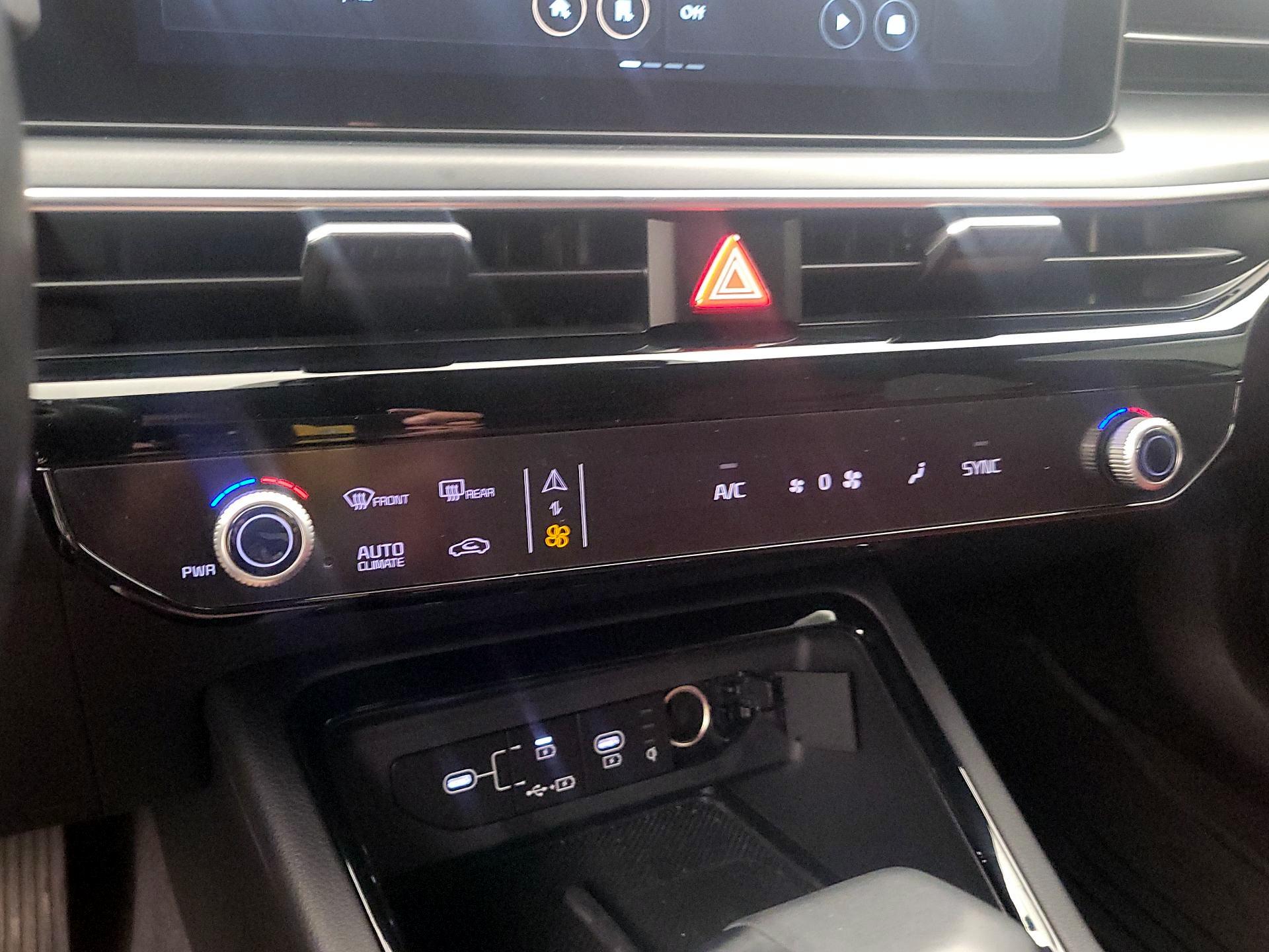 Thumbnail: 2025 Kia K5 - 17