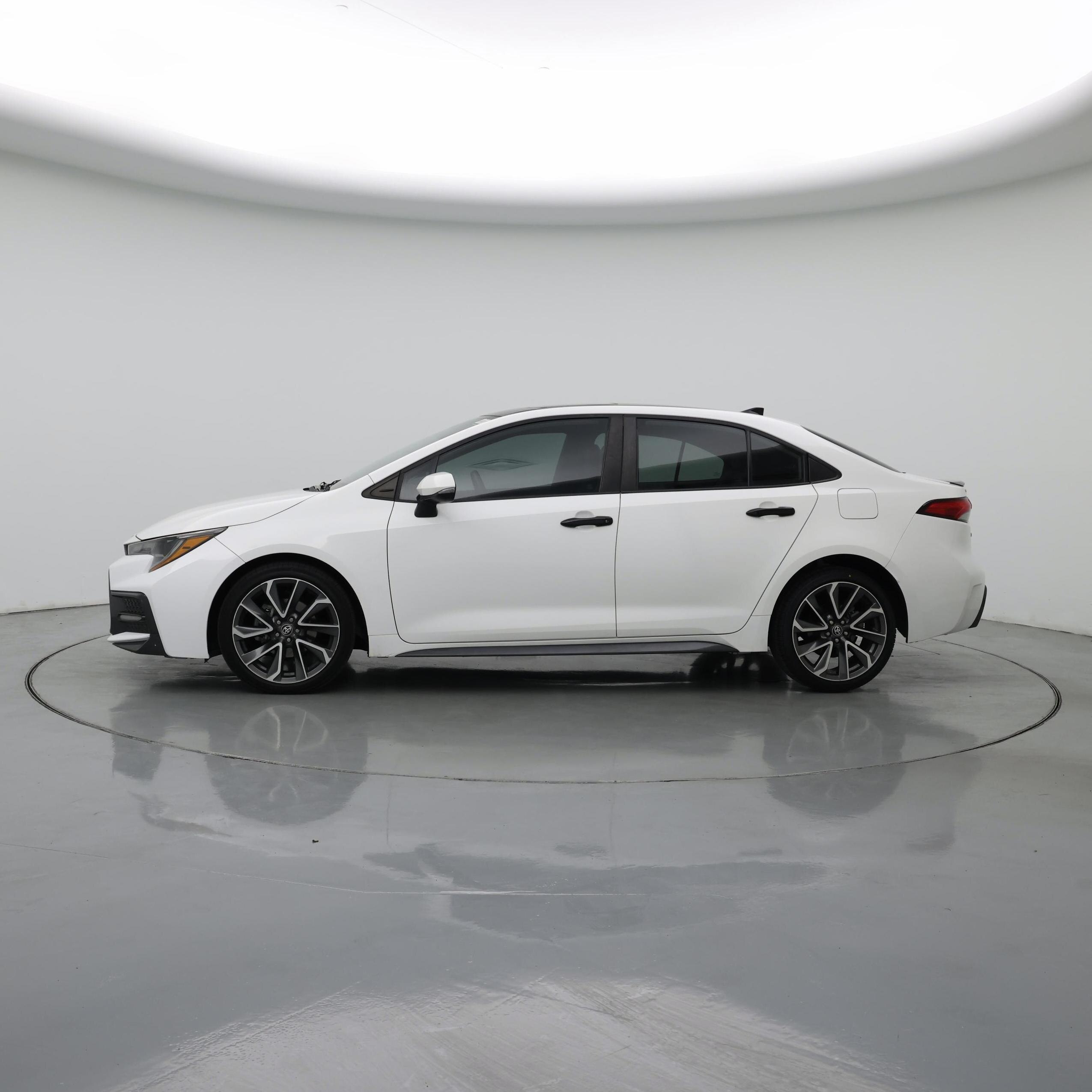 Thumbnail: 2021 Toyota Corolla - 3