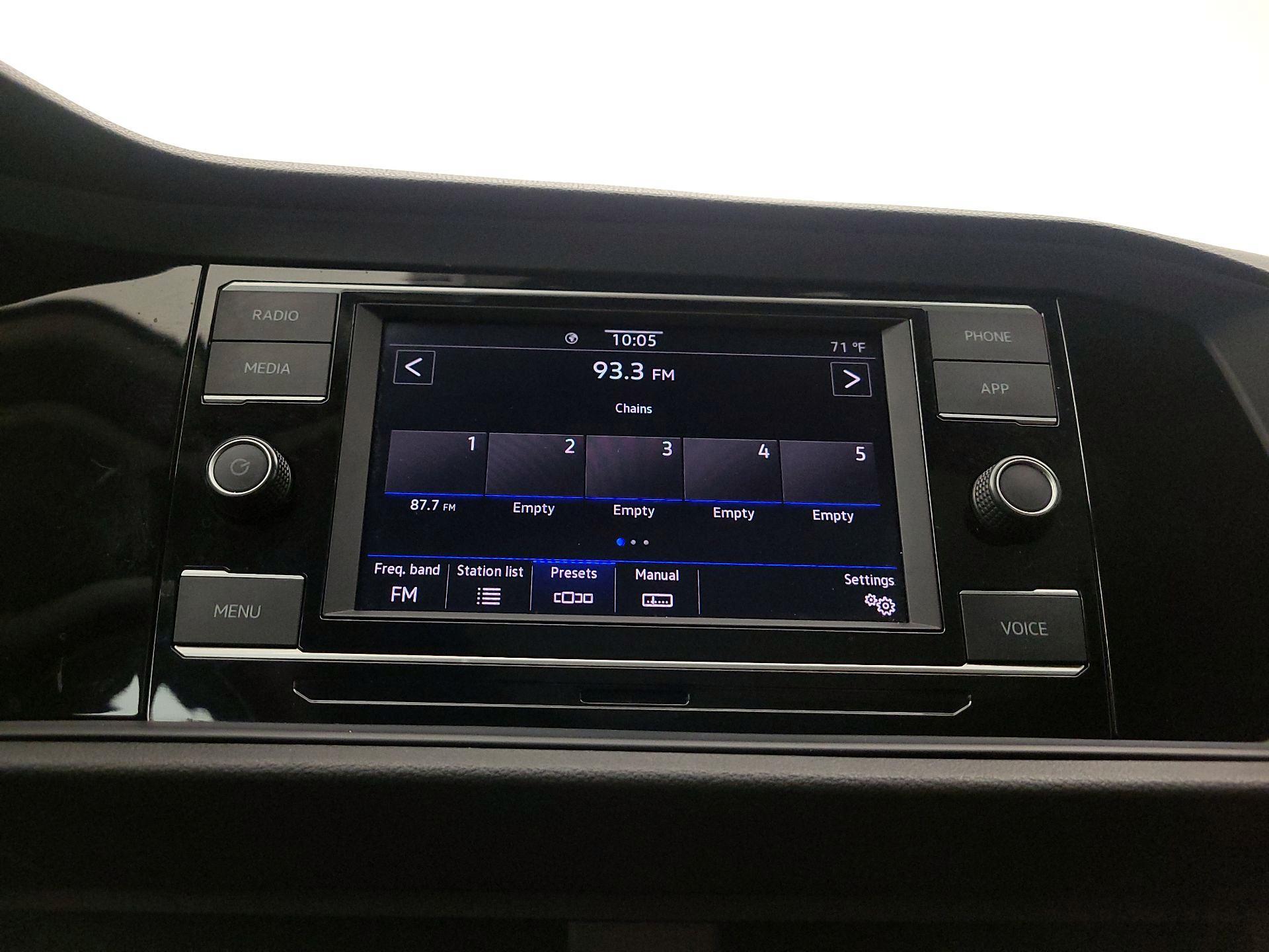 Thumbnail: 2020 Volkswagen Jetta - 15