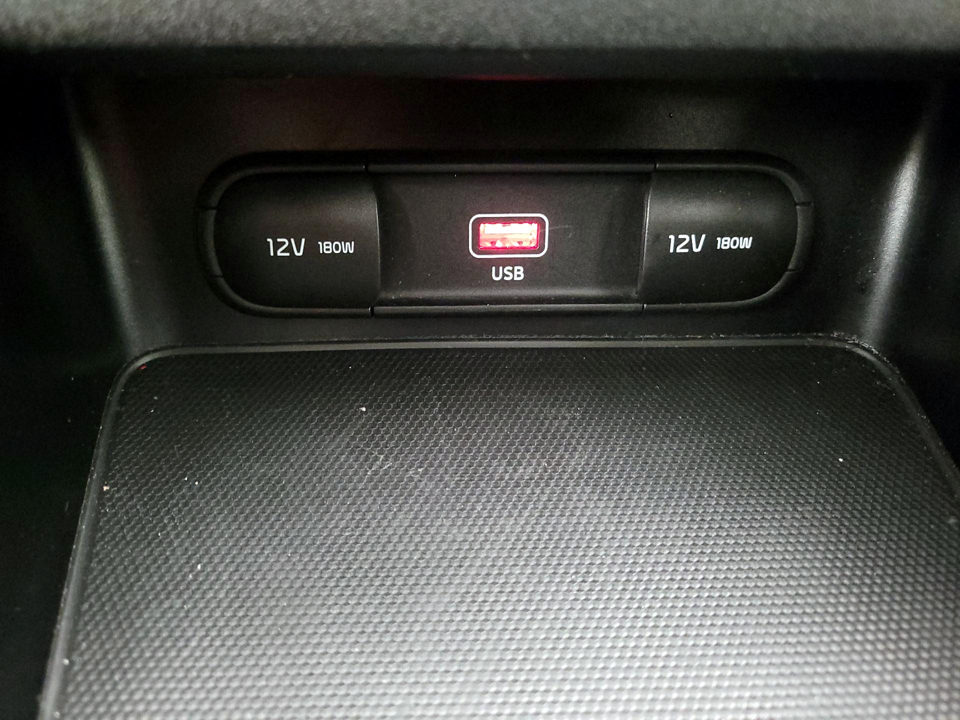 Thumbnail: 2022 Kia Forte - 18