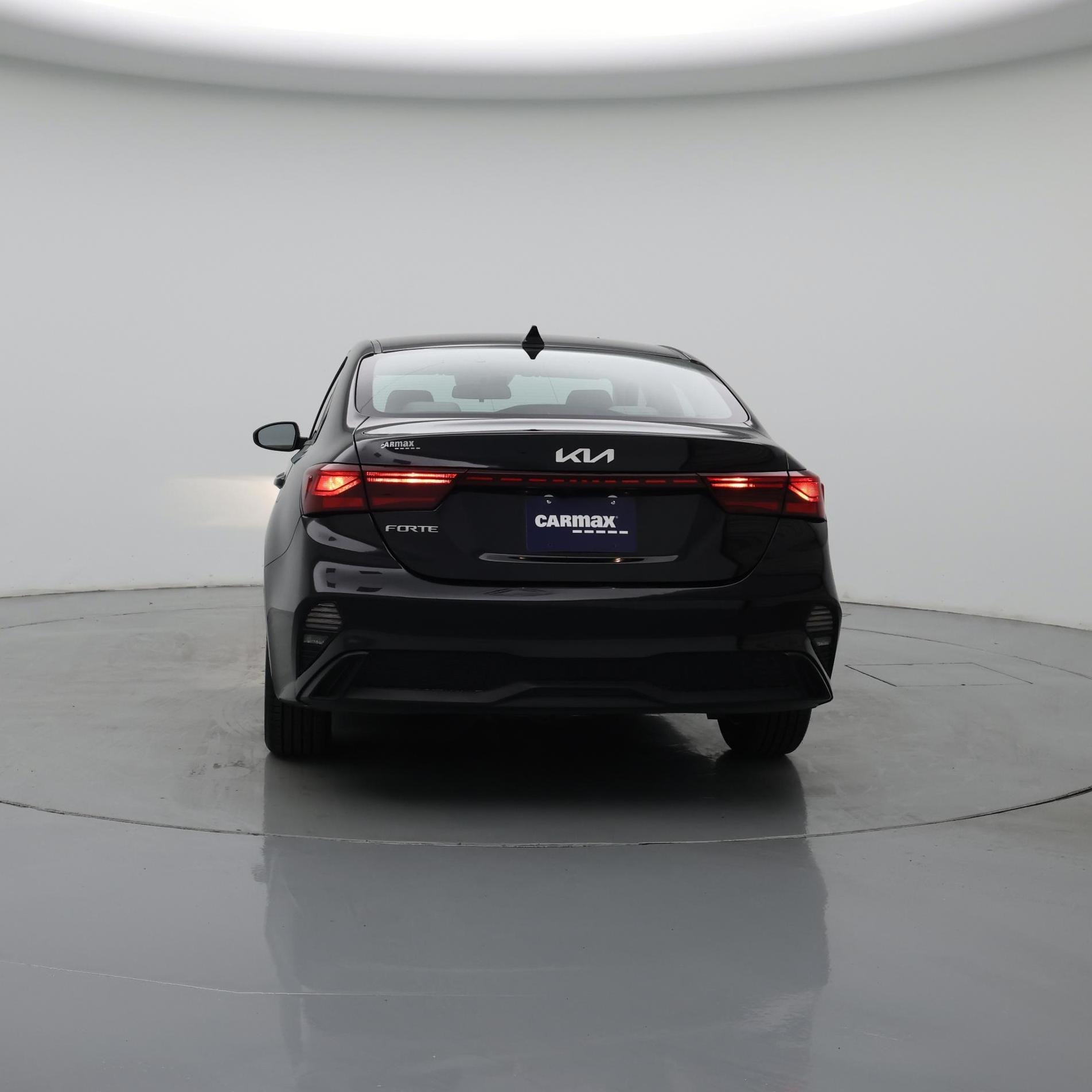 Thumbnail: 2022 Kia Forte - 6