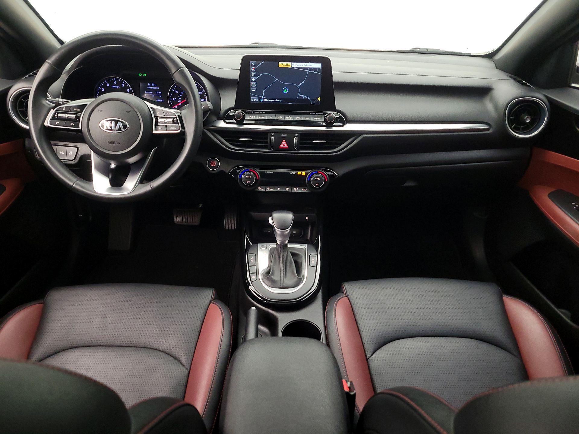 Thumbnail: 2020 Kia Forte - 9