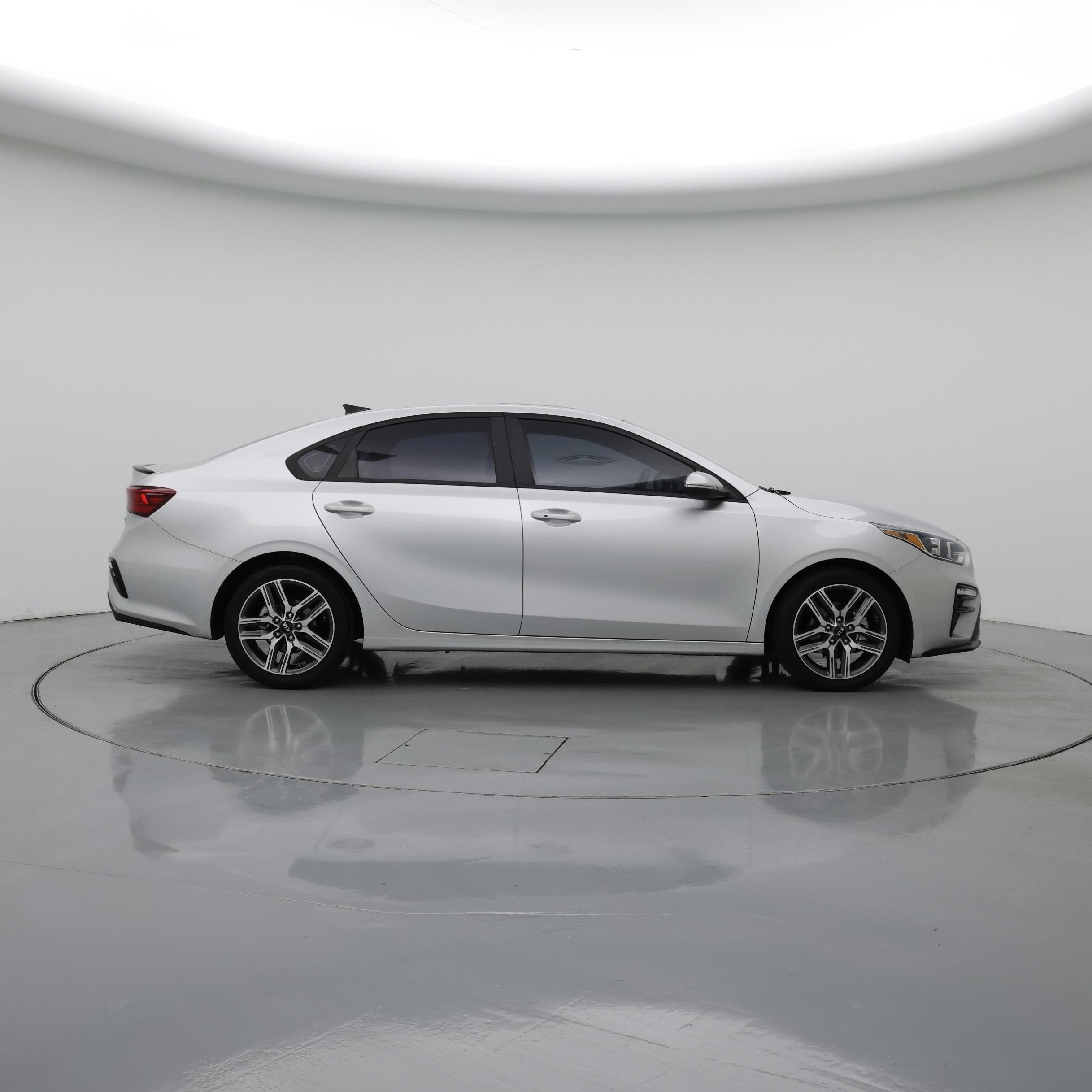 Thumbnail: 2020 Kia Forte - 7