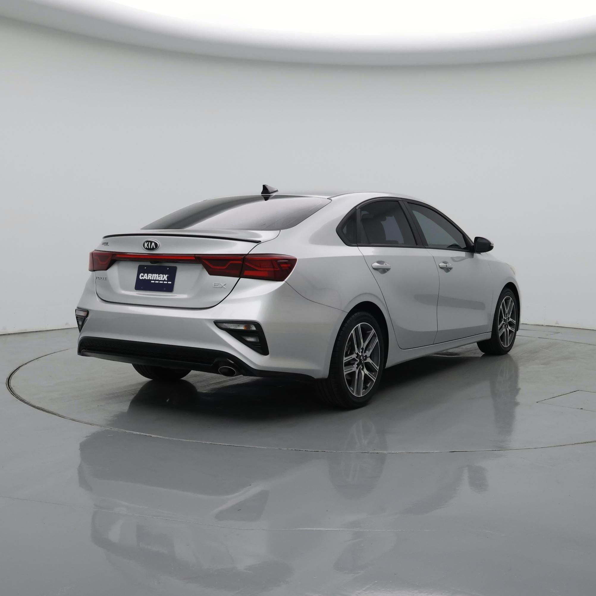 Thumbnail: 2020 Kia Forte - 8