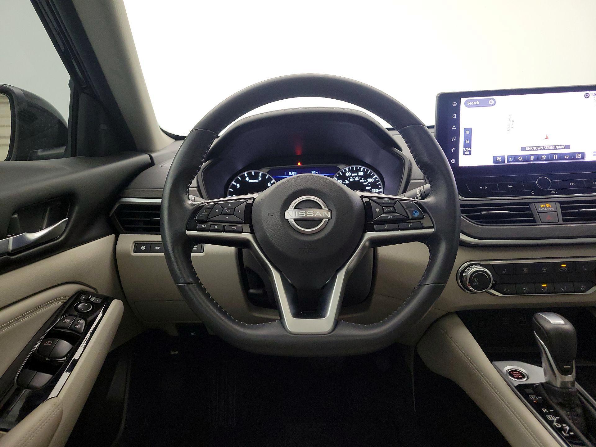 Thumbnail: 2023 Nissan Altima - 10