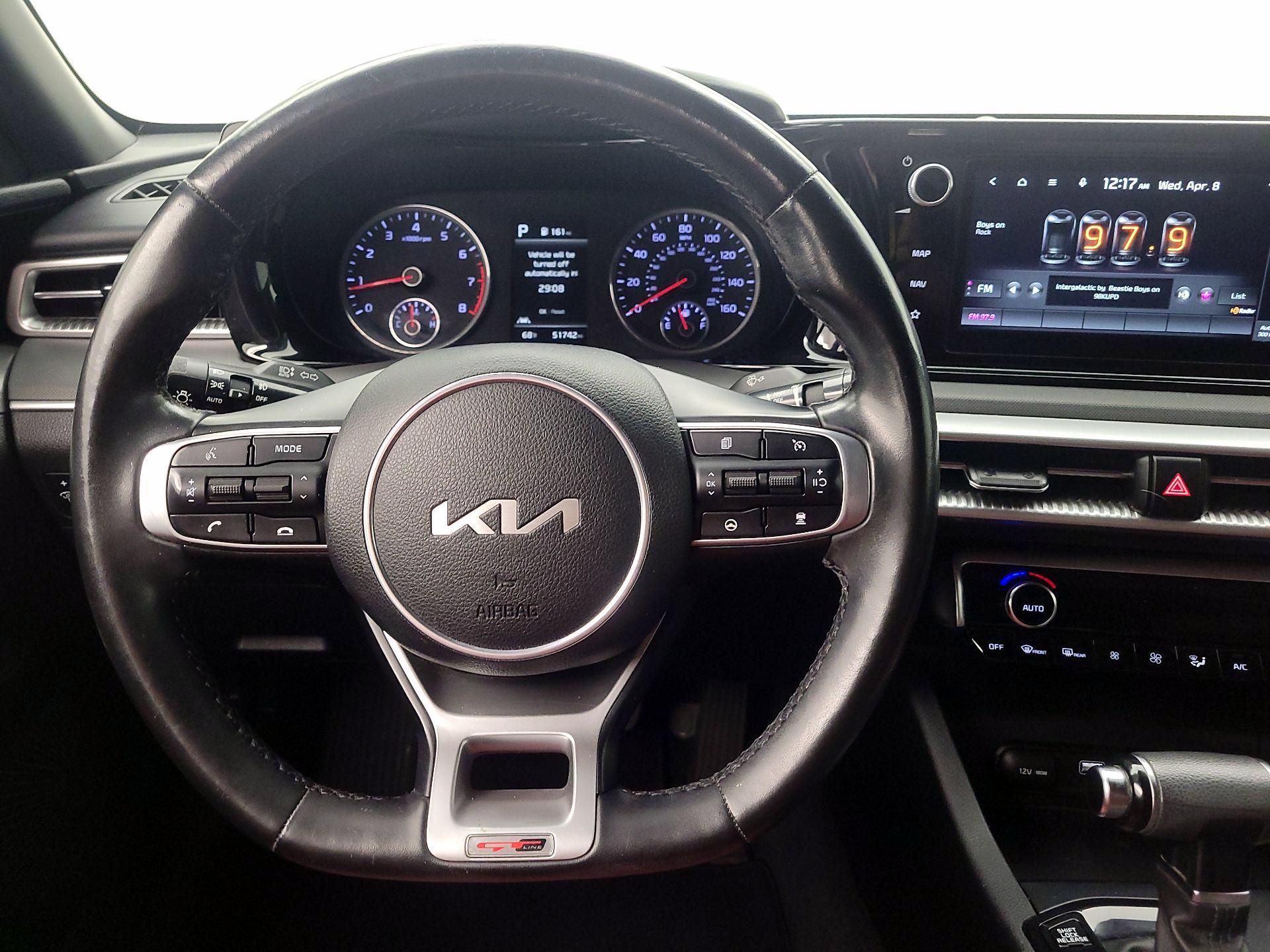 Thumbnail: 2022 Kia K5 - 10