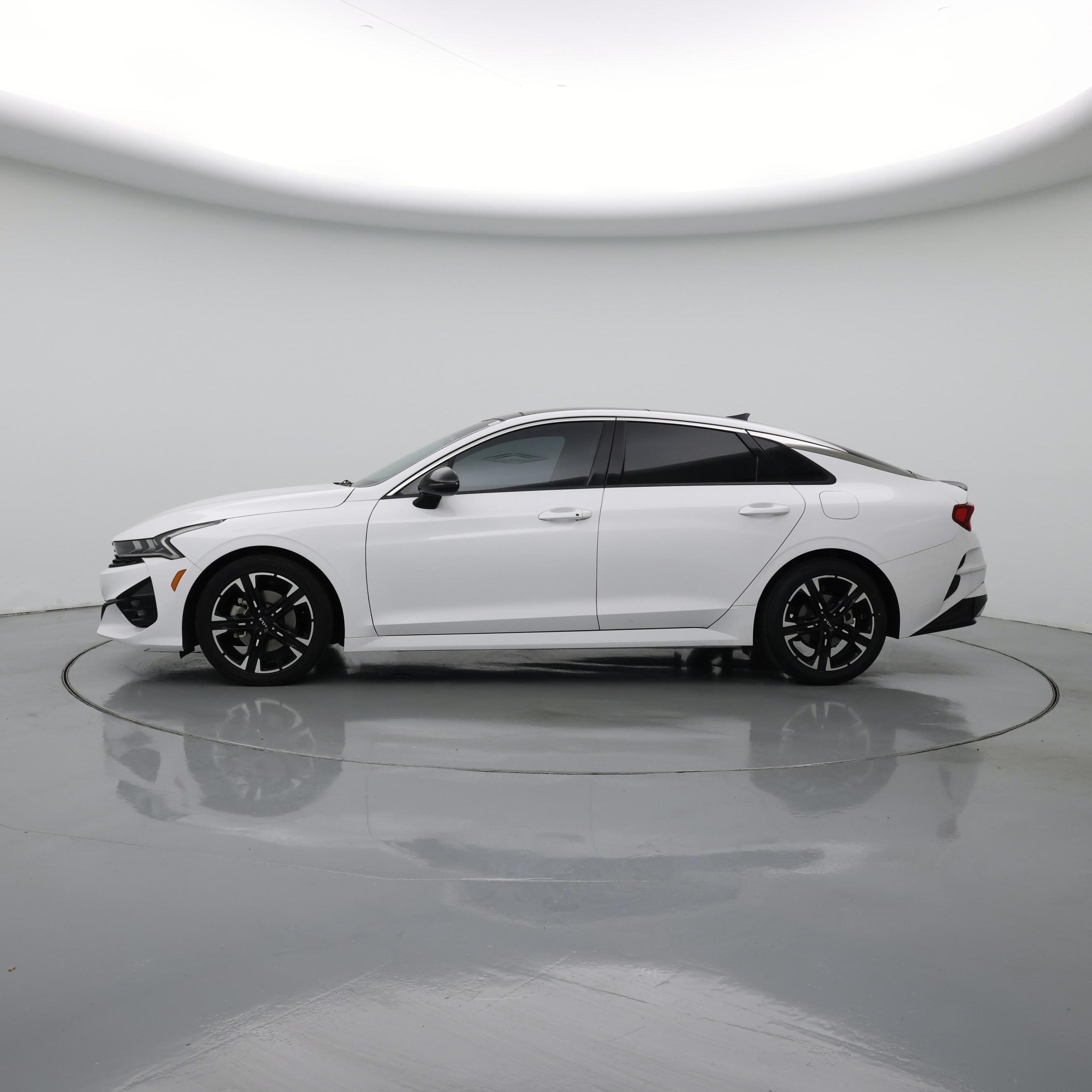 Thumbnail: 2022 Kia K5 - 3