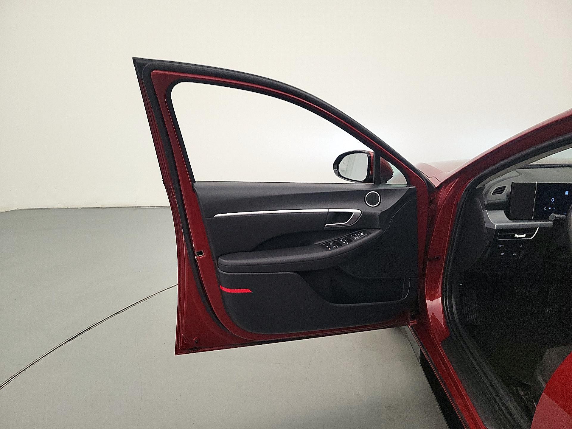 Thumbnail: 2024 Hyundai Sonata - 12