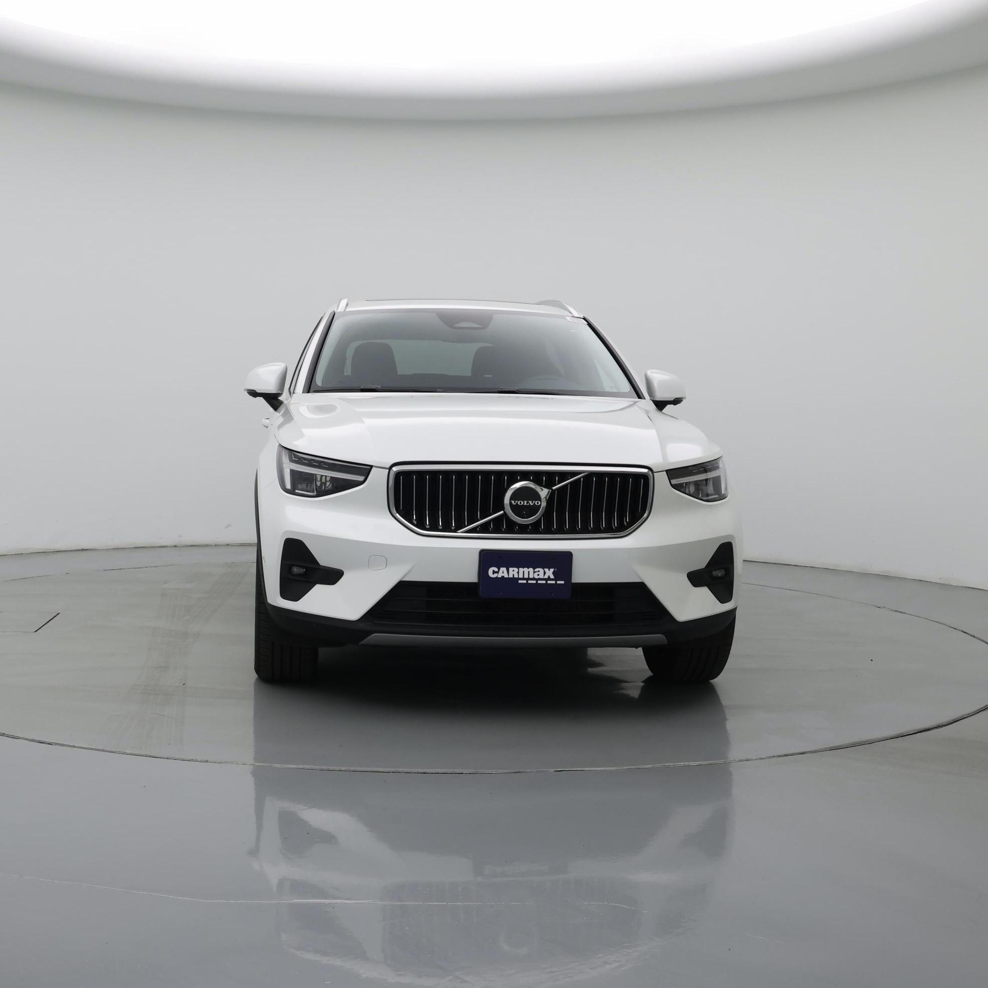 Thumbnail: 2025 Volvo XC40 - 5