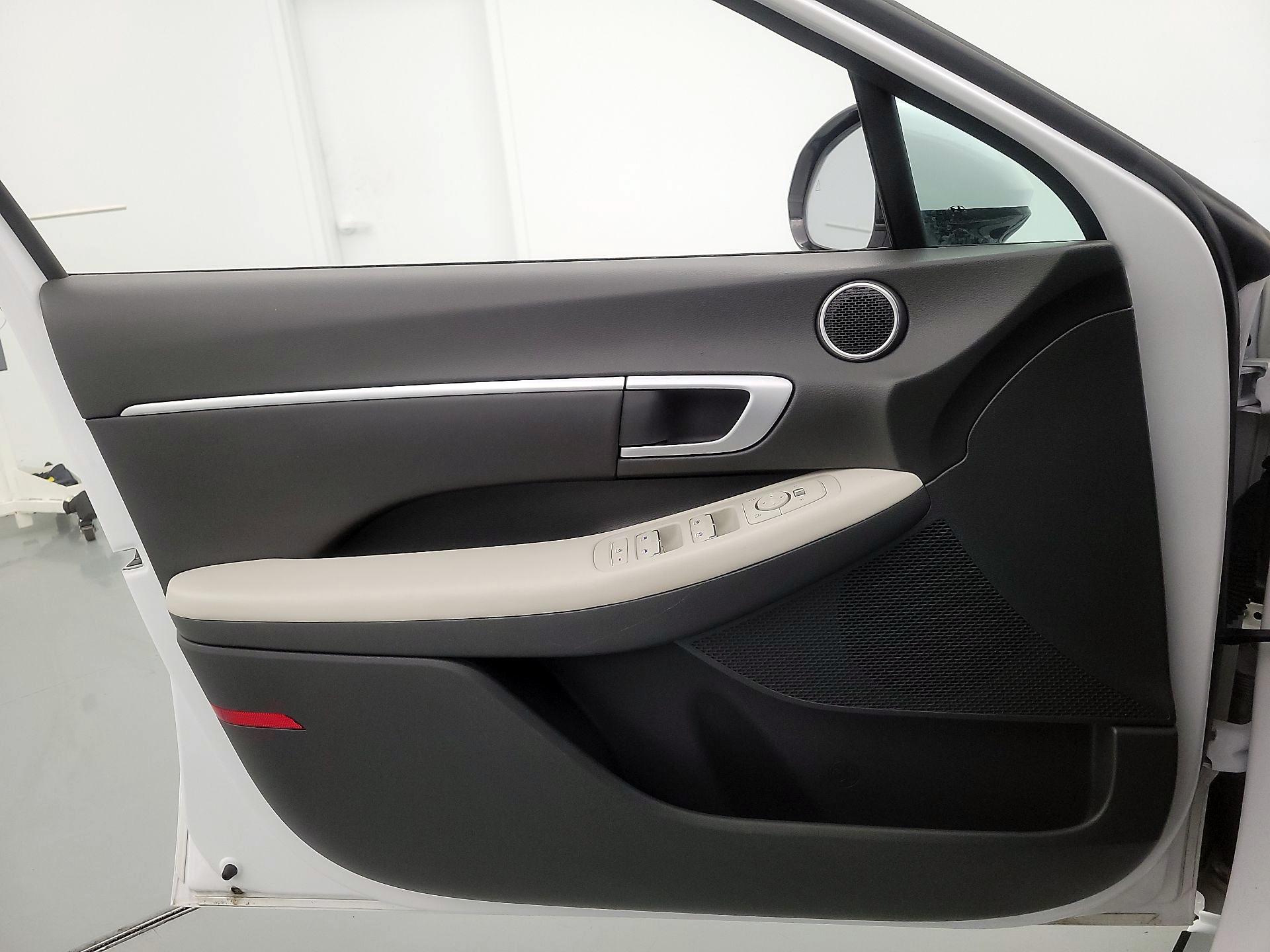 Thumbnail: 2025 Hyundai Sonata - 12