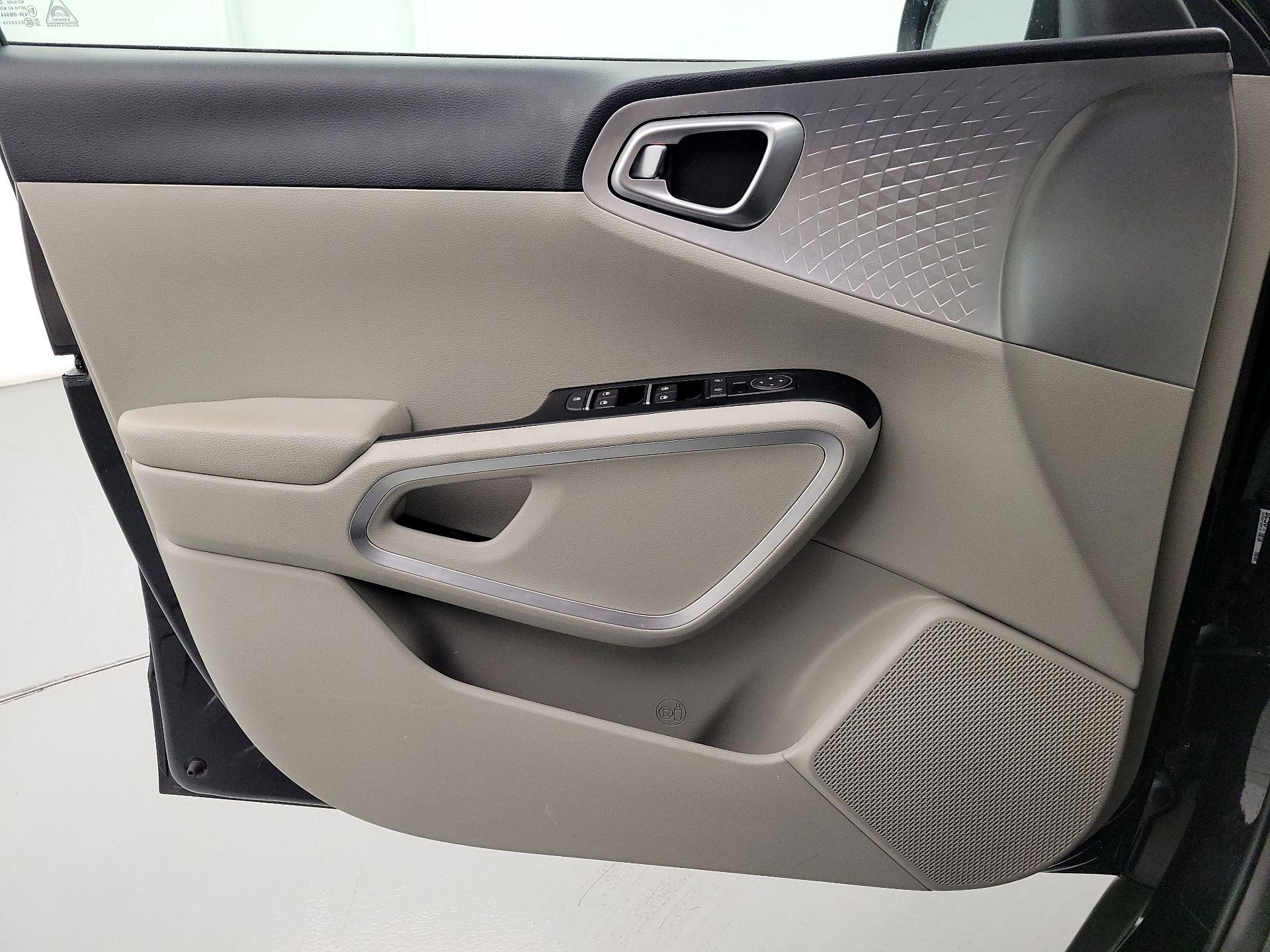 Thumbnail: 2025 Kia Soul - 12