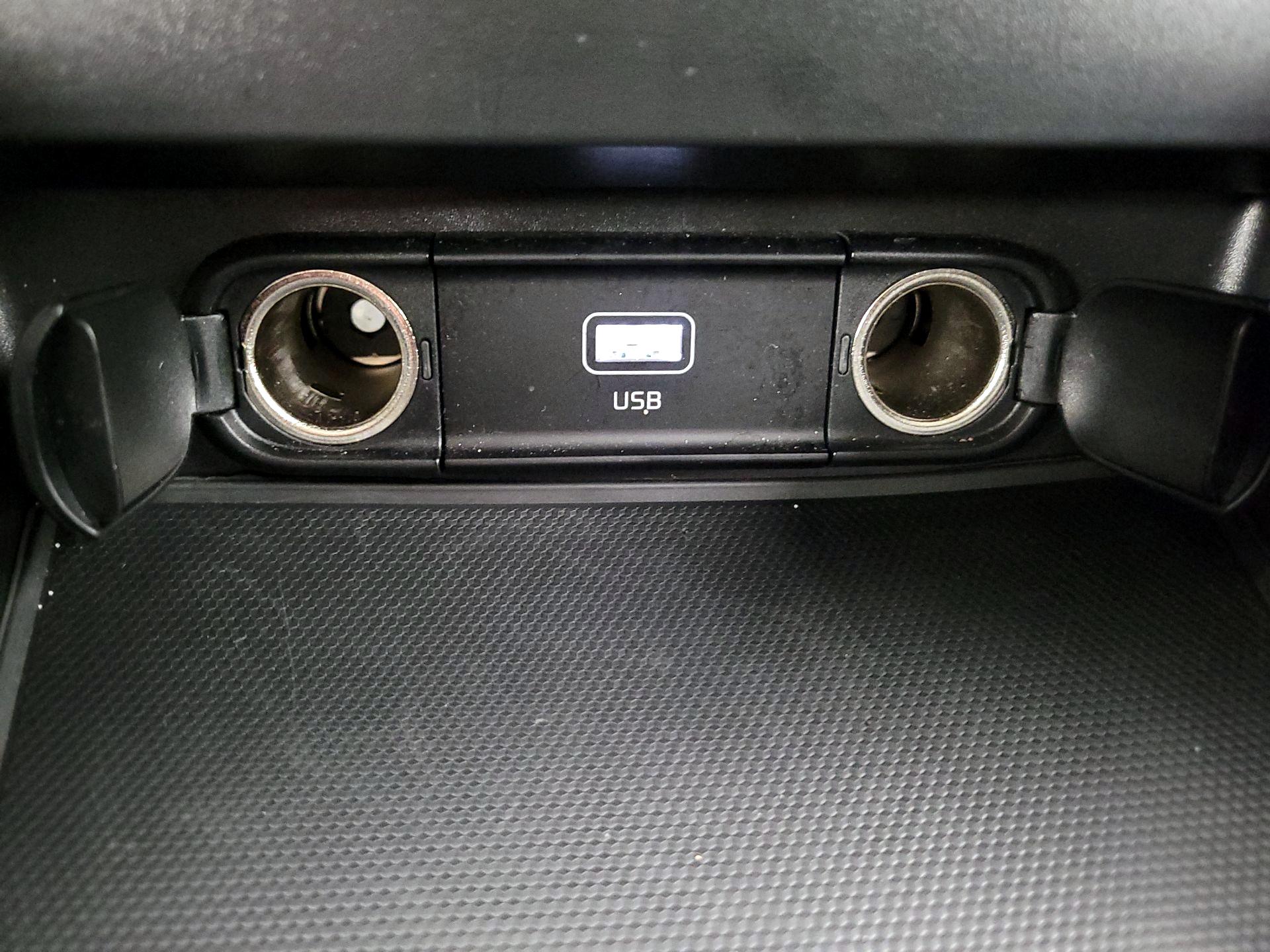 Thumbnail: 2025 Kia Soul - 18