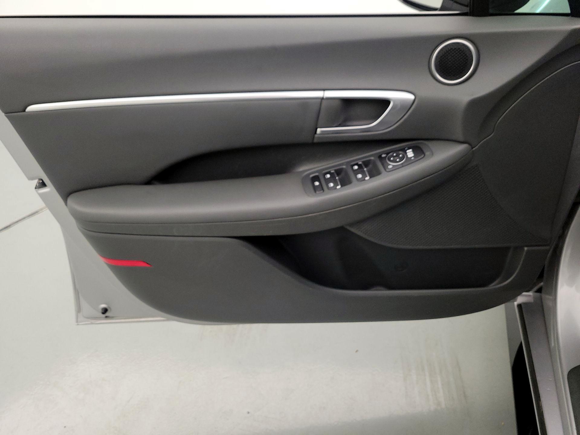 Thumbnail: 2020 Hyundai Sonata - 12