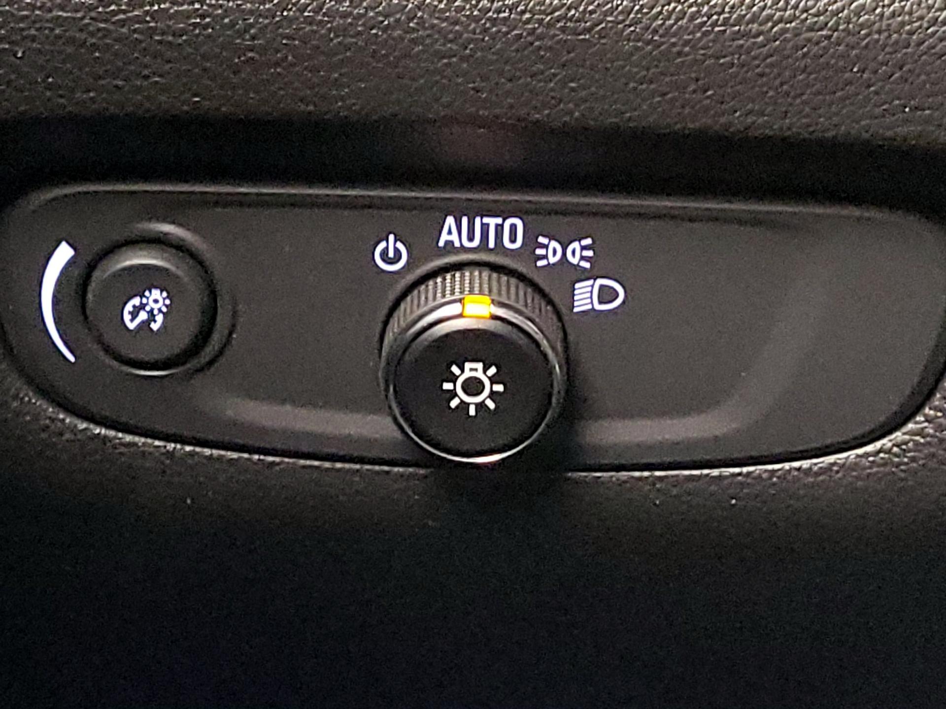 Thumbnail: 2023 Chevrolet Traverse - 13