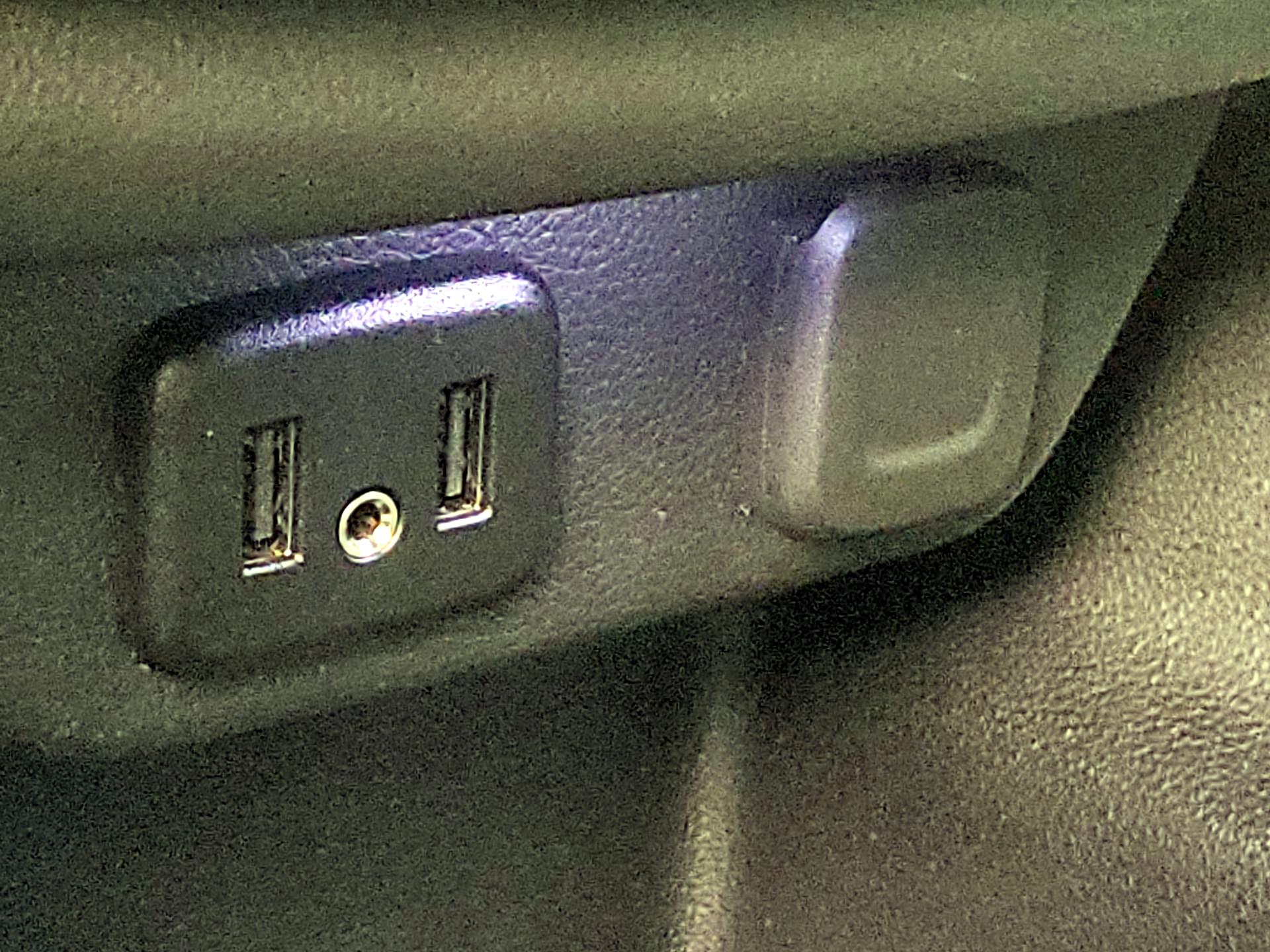 Thumbnail: 2023 Chevrolet Traverse - 18