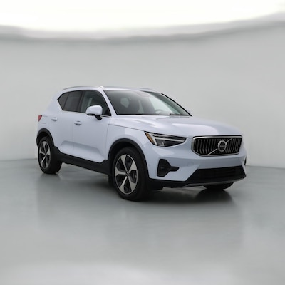 2025 Volvo XC40 B5 Core Bright Theme