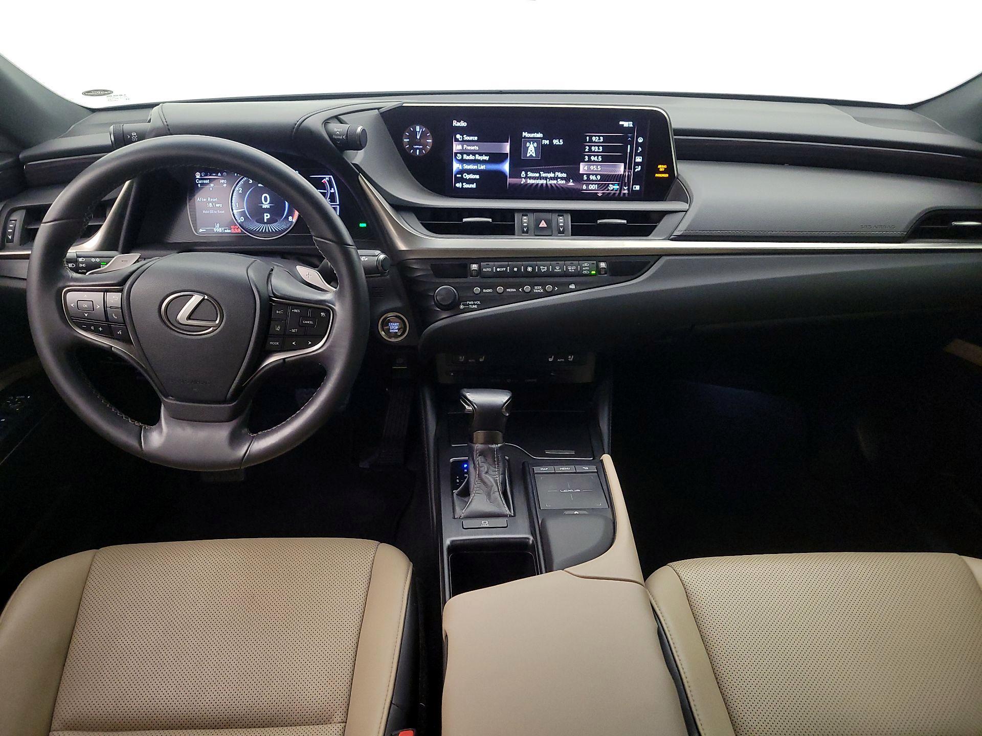 Thumbnail: 2020 Lexus ES - 9