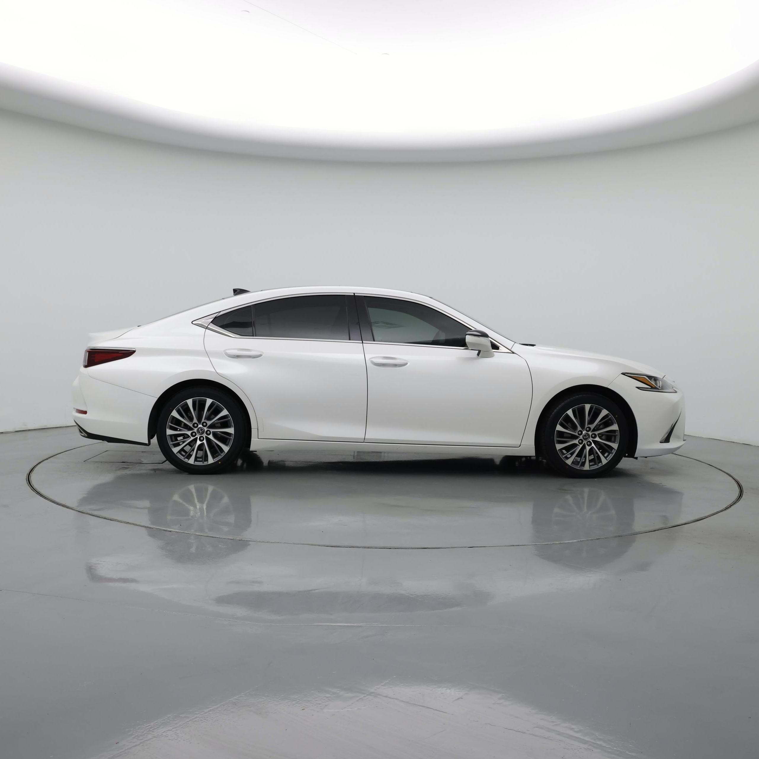 Thumbnail: 2020 Lexus ES - 7