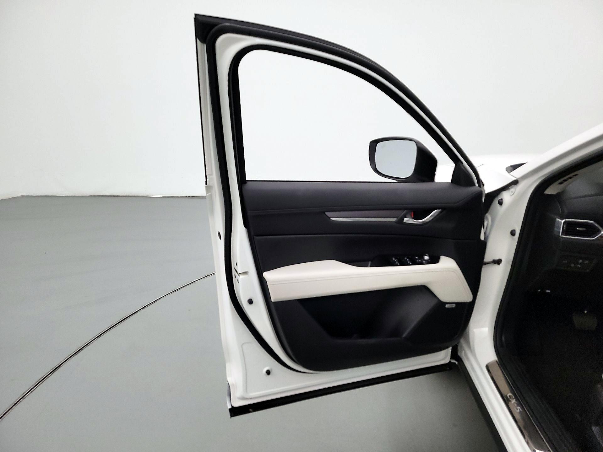 Thumbnail: 2025 Mazda CX-5 - 12