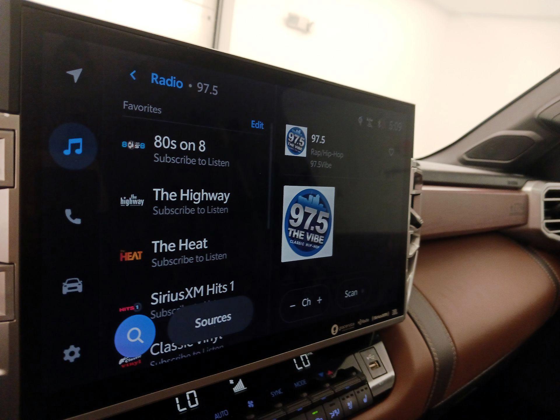 Thumbnail: 2024 Toyota Tundra - 15