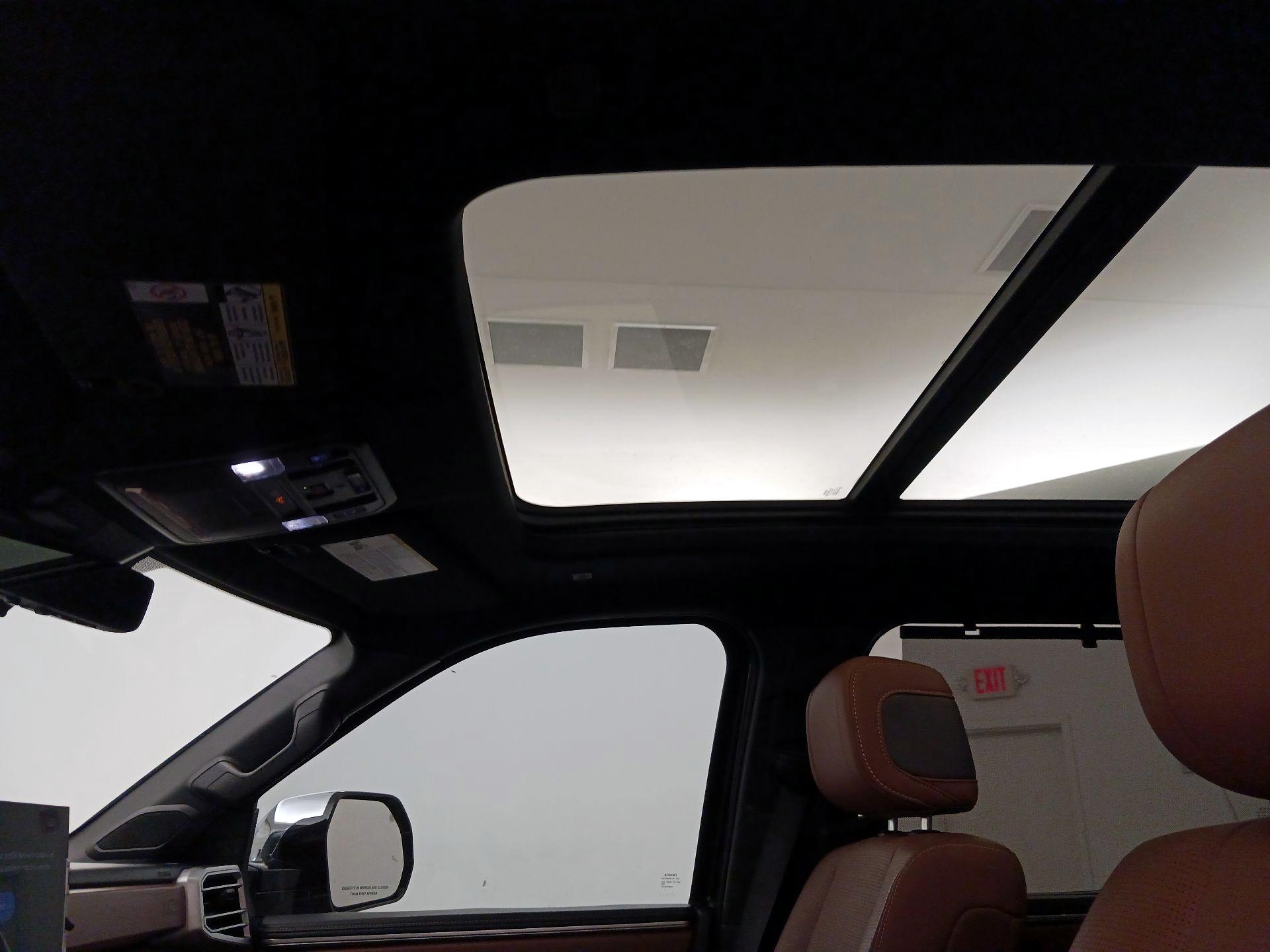 Thumbnail: 2024 Toyota Tundra - 18