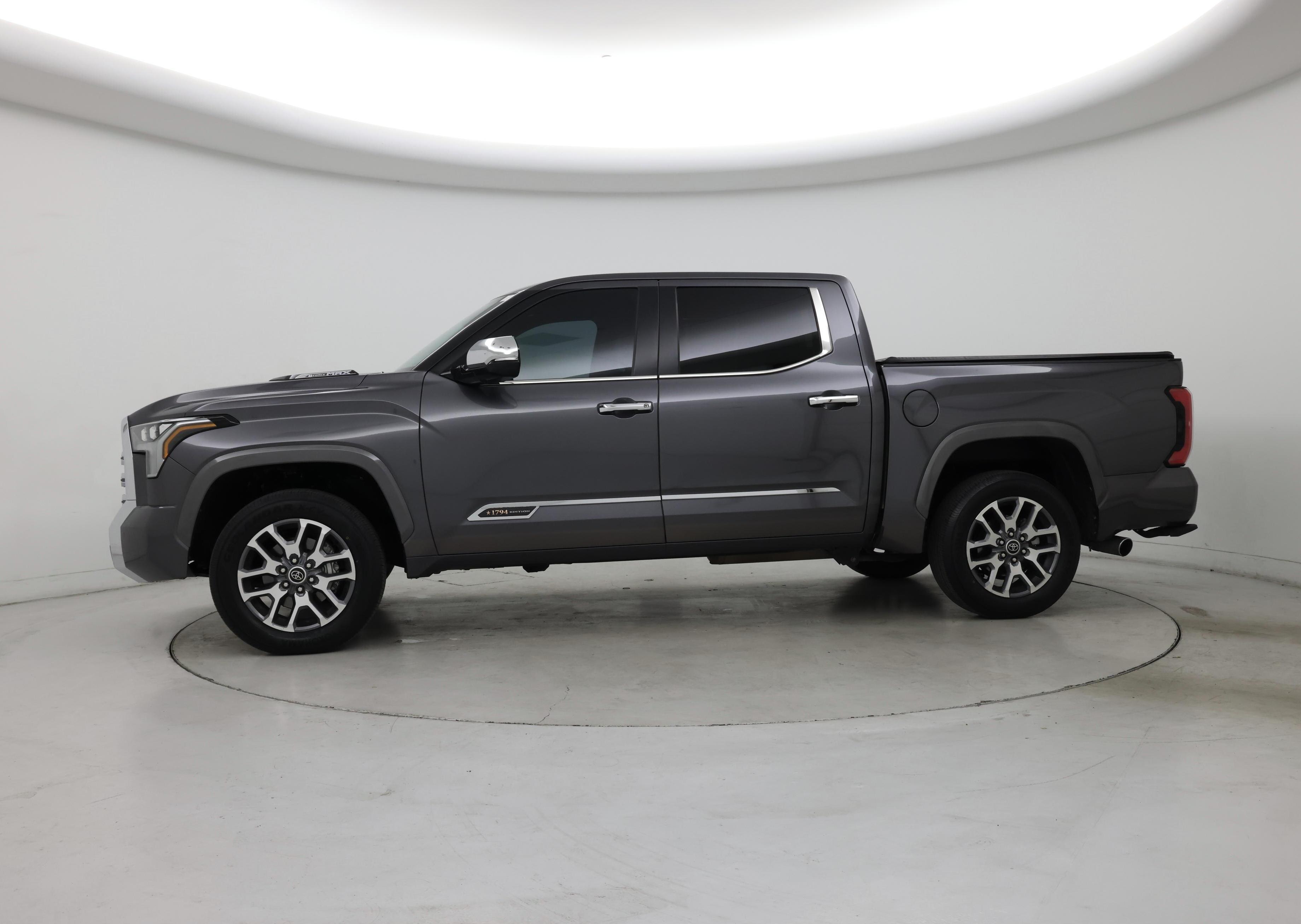 Thumbnail: 2024 Toyota Tundra - 3