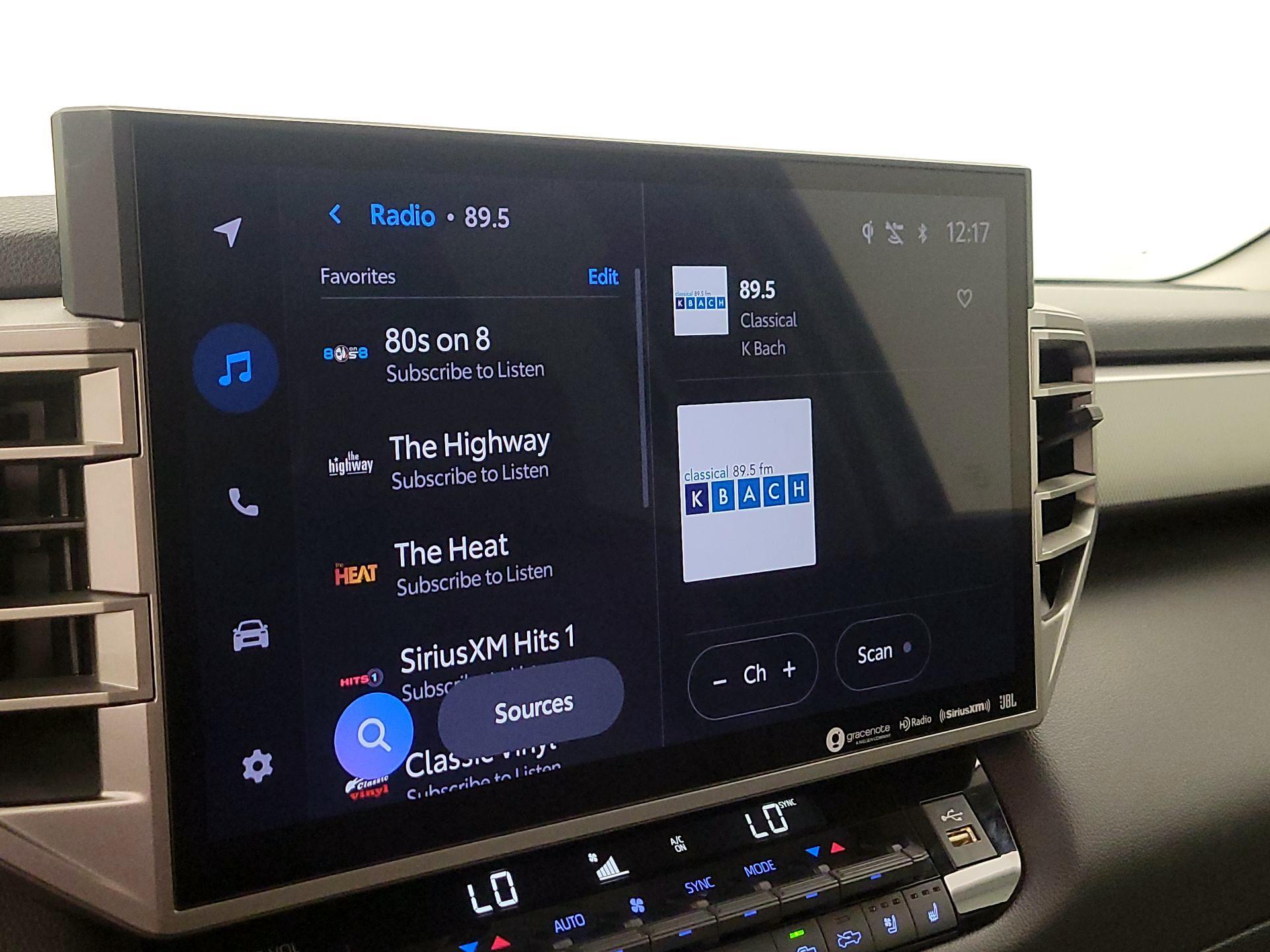 Thumbnail: 2023 Toyota Tundra - 15