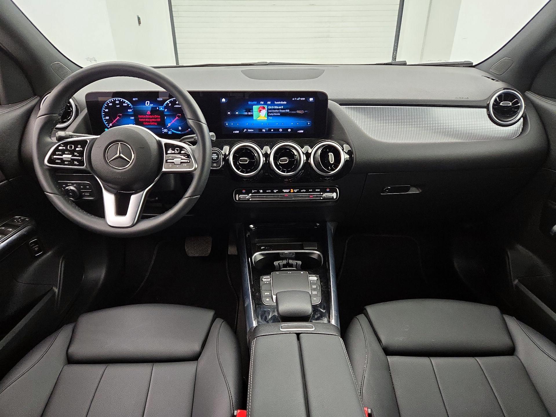 Thumbnail: 2022 Mercedes-Benz GLA - 9