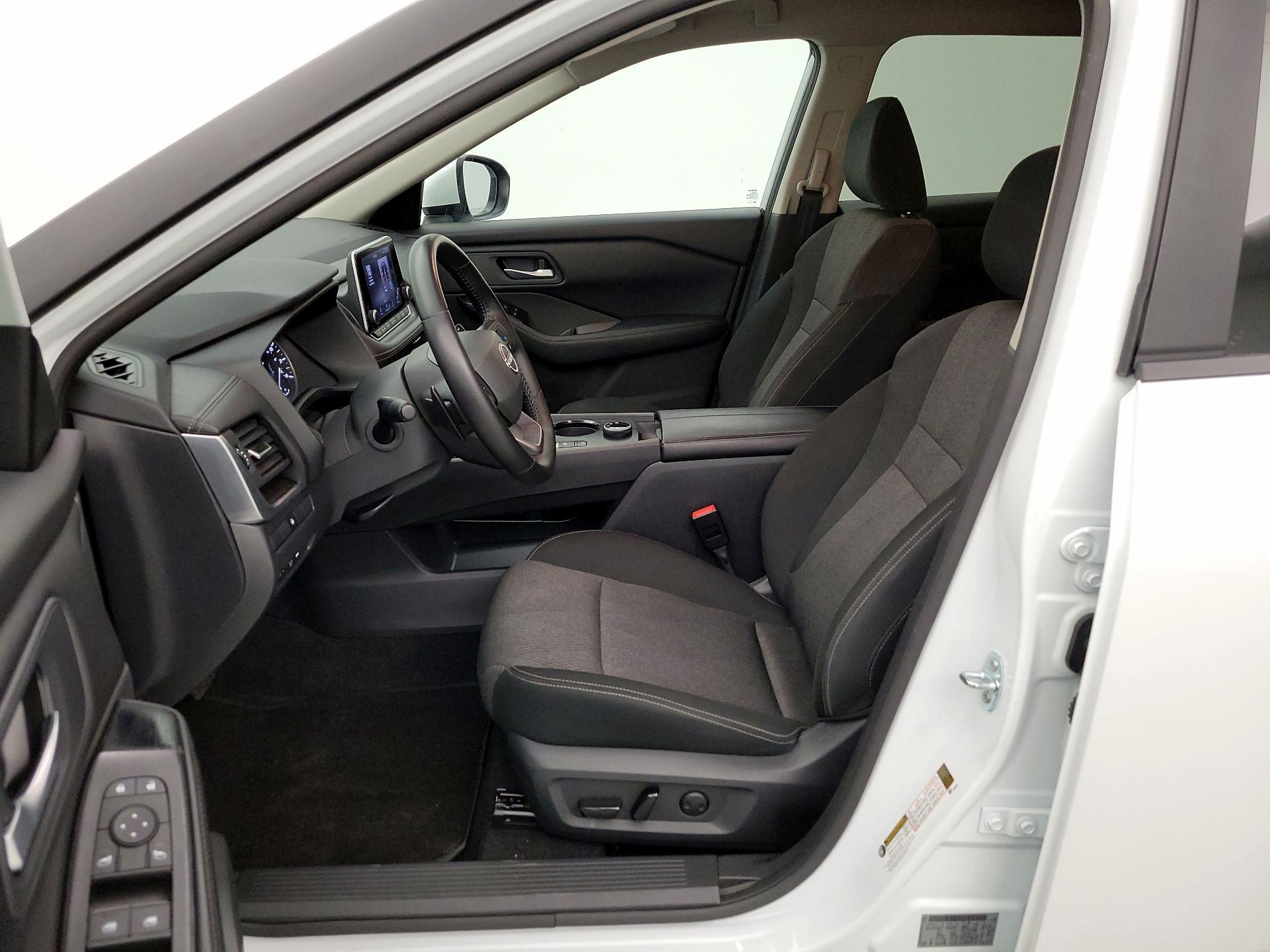 Thumbnail: 2025 Nissan Rogue - 11