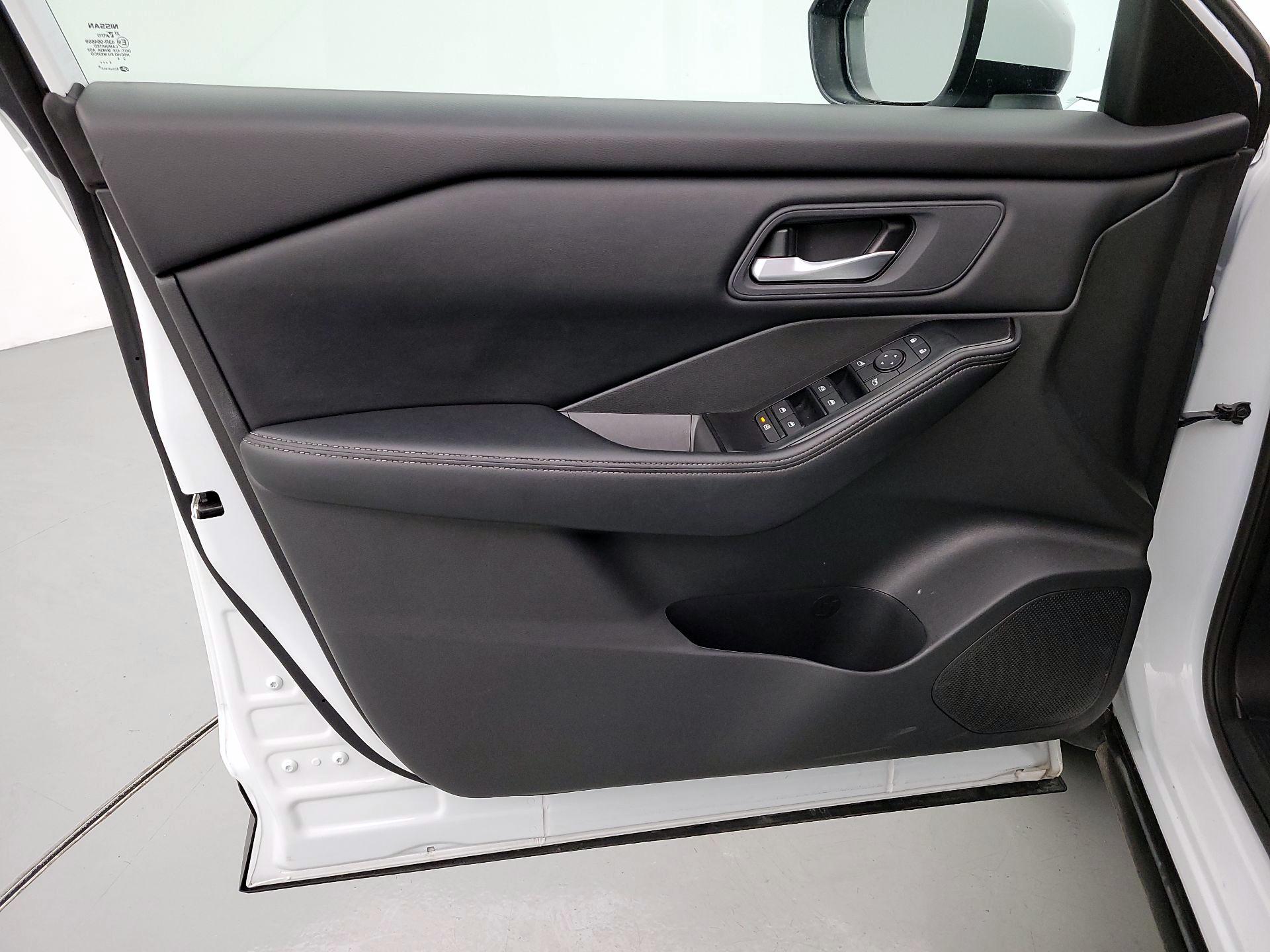 Thumbnail: 2025 Nissan Rogue - 12