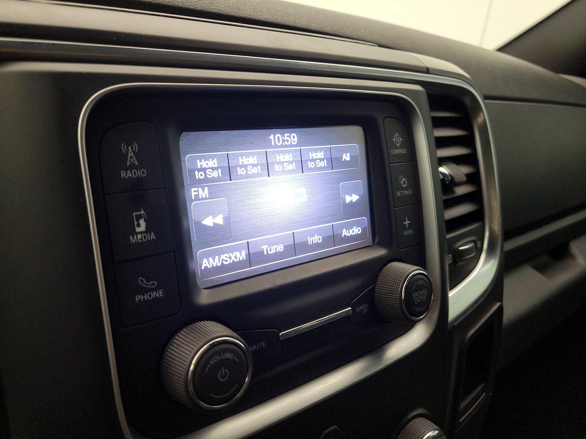 Thumbnail: 2021 RAM 1500 Classic - 15