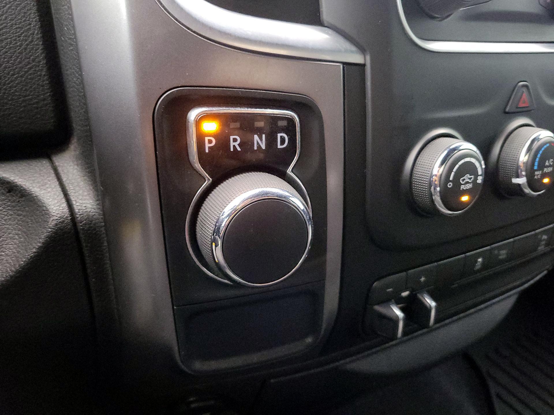 Thumbnail: 2021 RAM 1500 Classic - 17