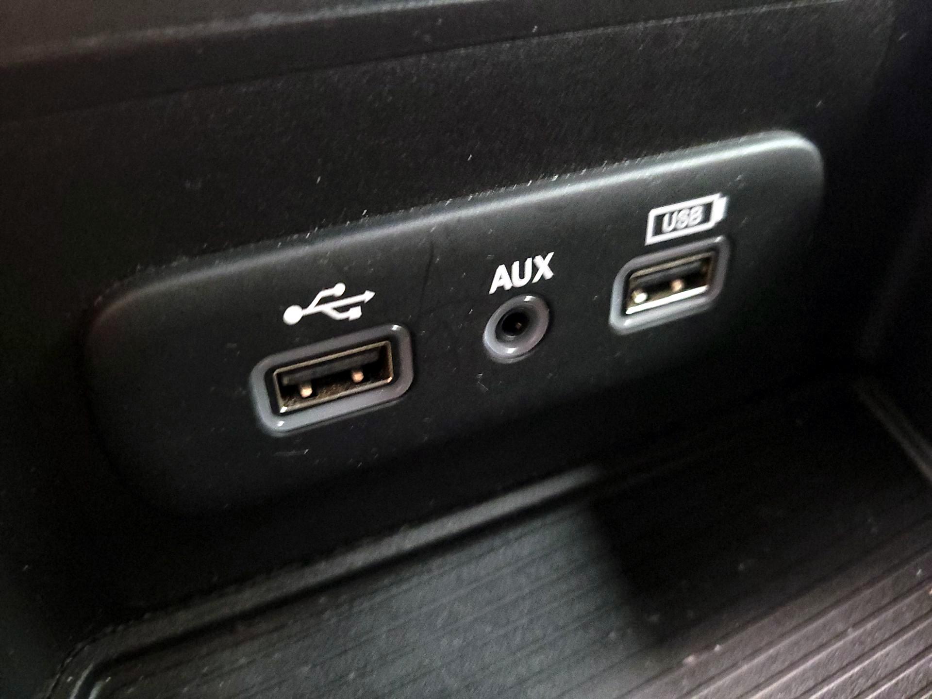 Thumbnail: 2021 RAM 1500 Classic - 18