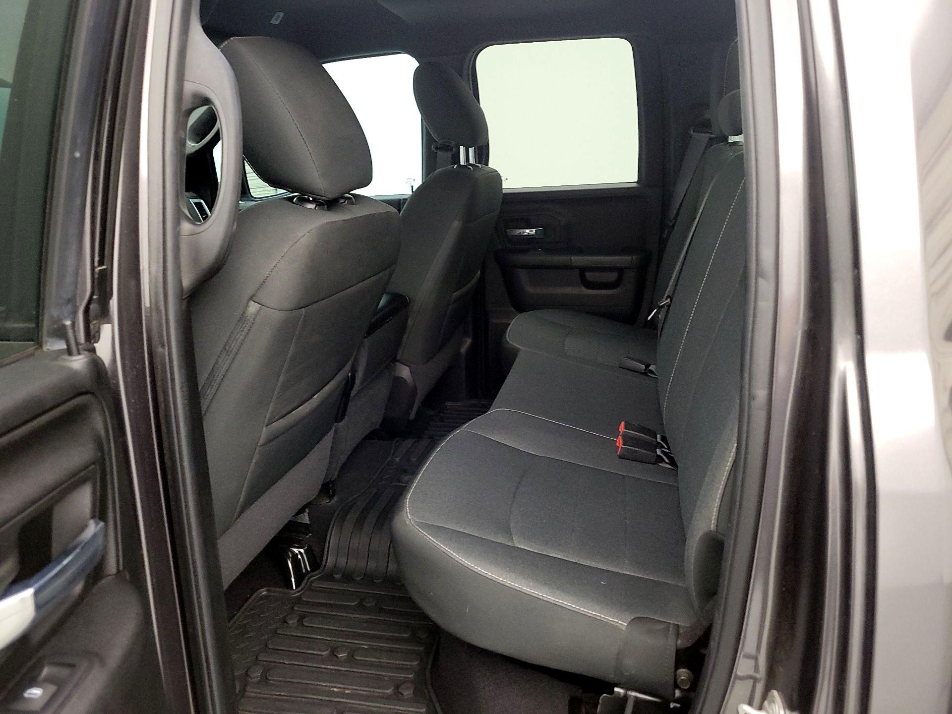 Thumbnail: 2021 RAM 1500 Classic - 19