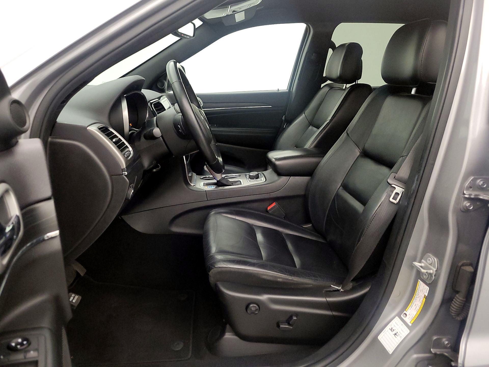 Thumbnail: 2019 Jeep Grand Cherokee - 11