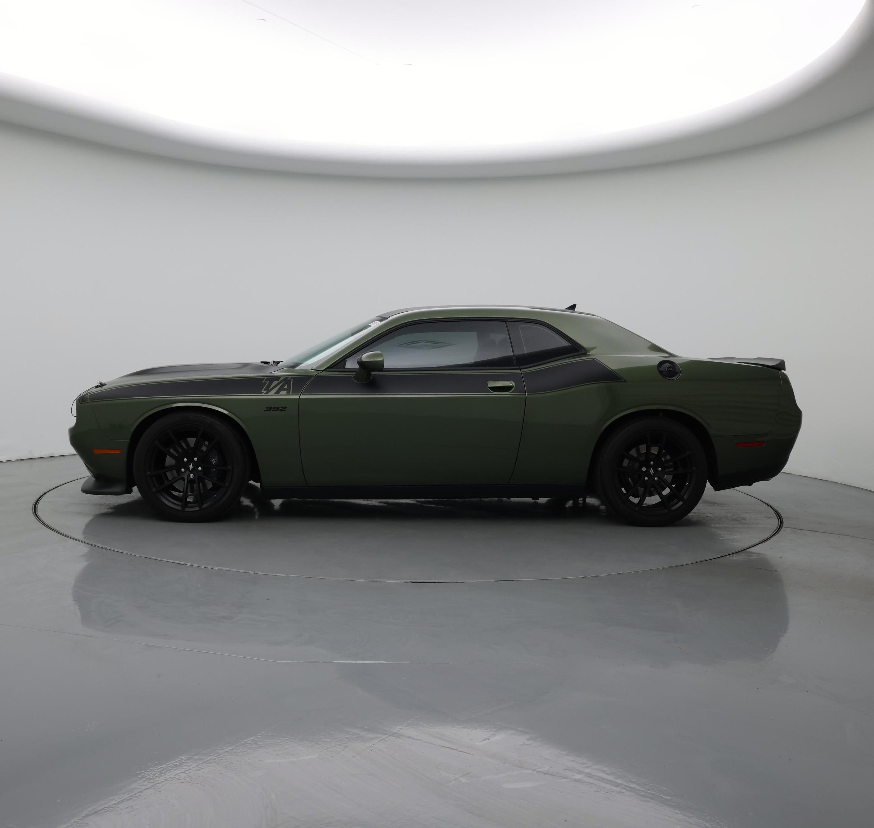 Thumbnail: 2022 Dodge Challenger - 3