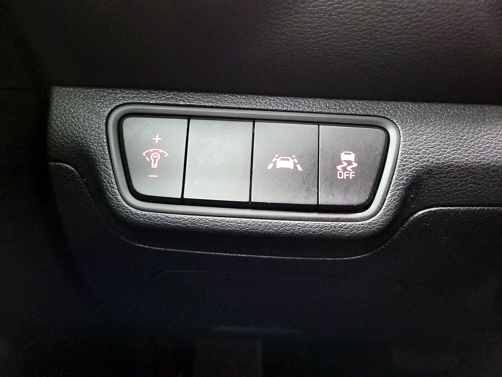 Thumbnail: 2021 Kia Forte - 13