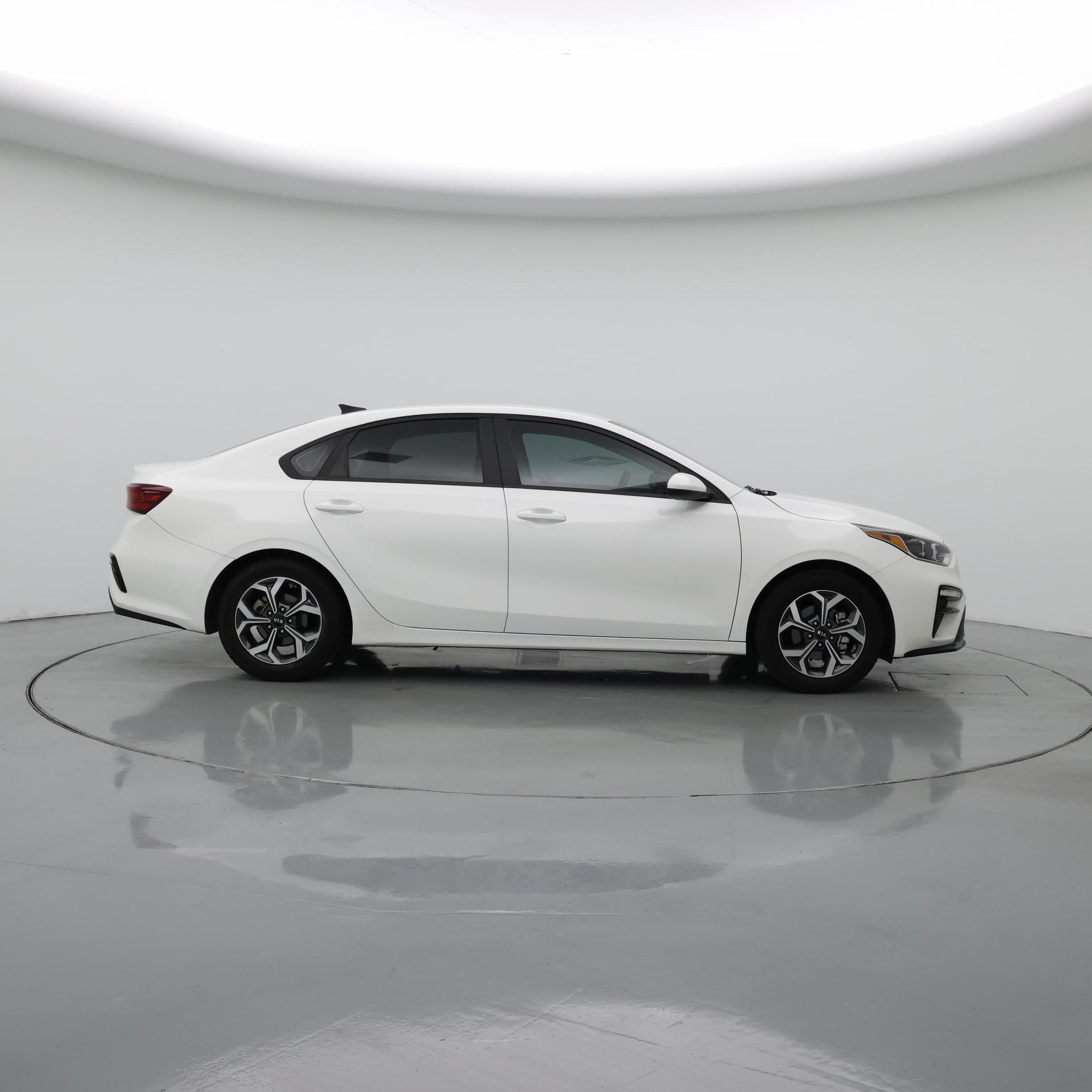 Thumbnail: 2021 Kia Forte - 7
