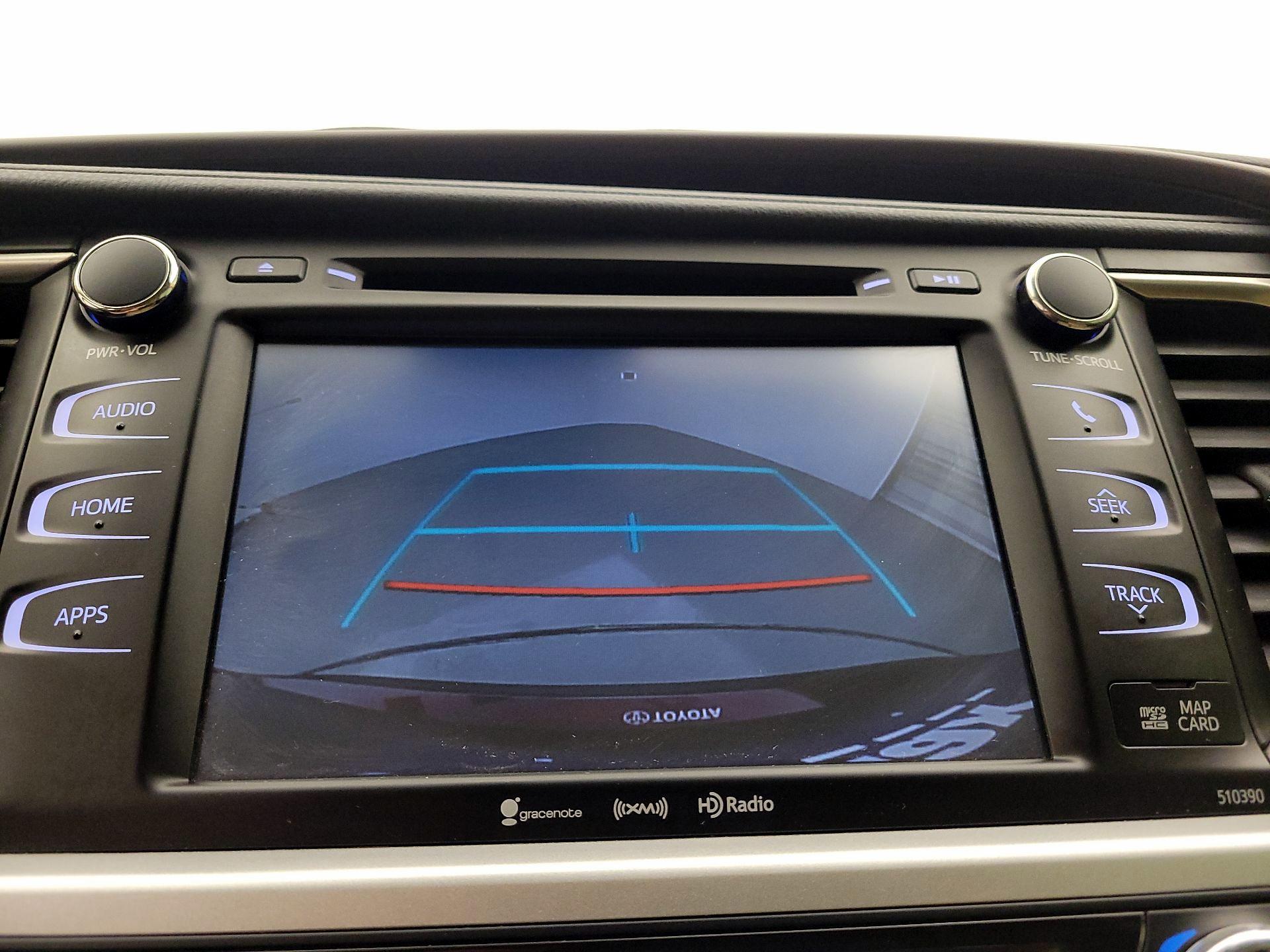 Thumbnail: 2019 Toyota Highlander - 14