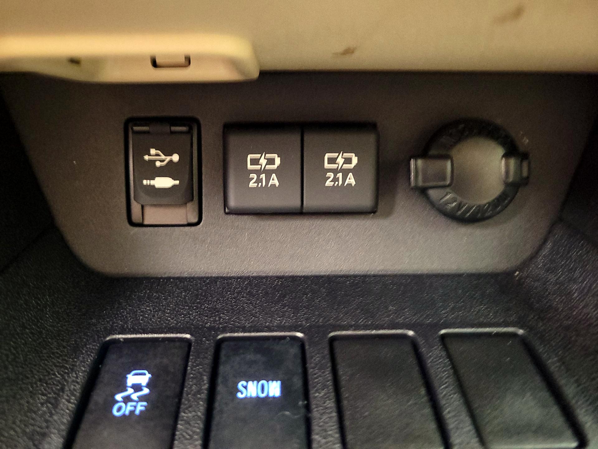 Thumbnail: 2019 Toyota Highlander - 18