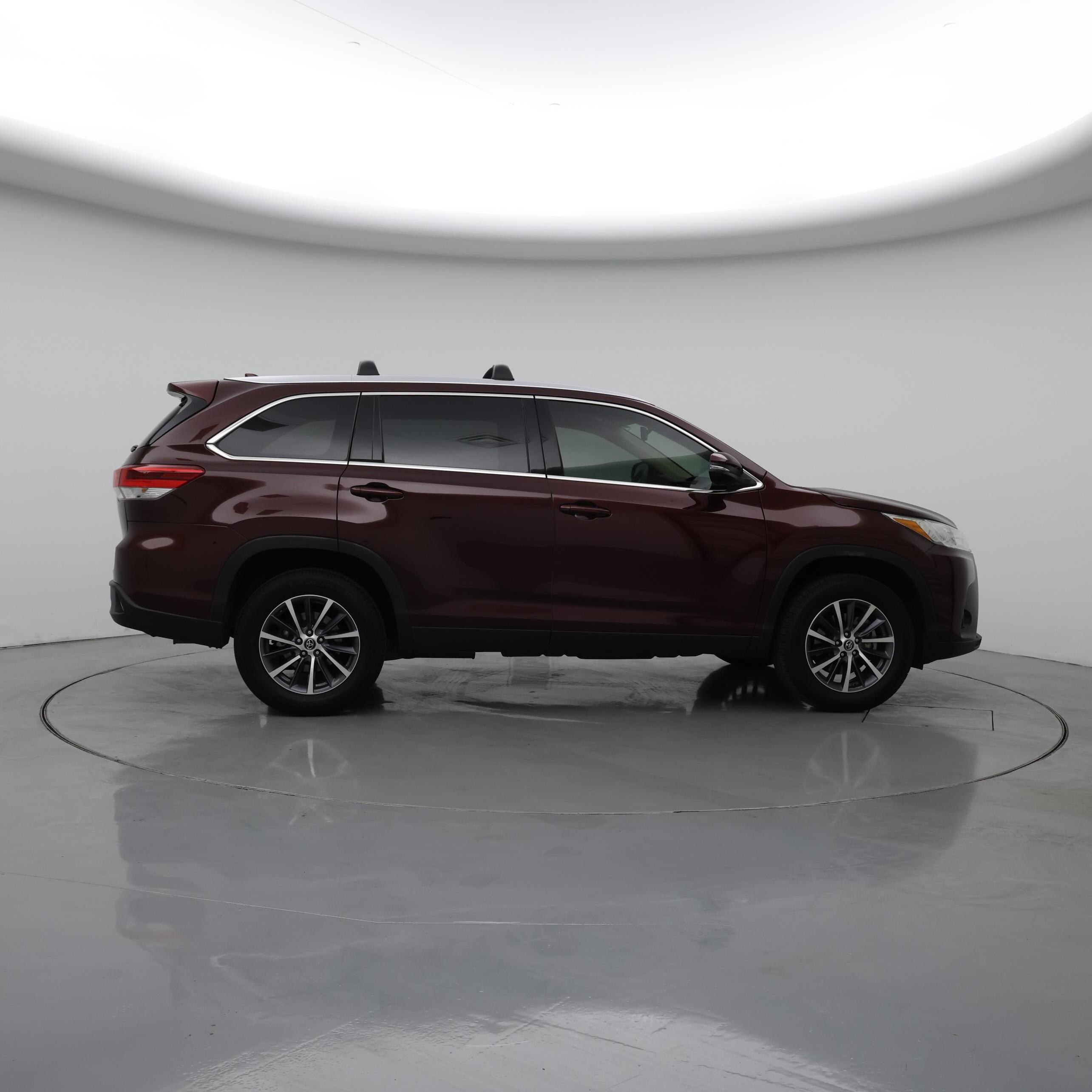Thumbnail: 2019 Toyota Highlander - 7