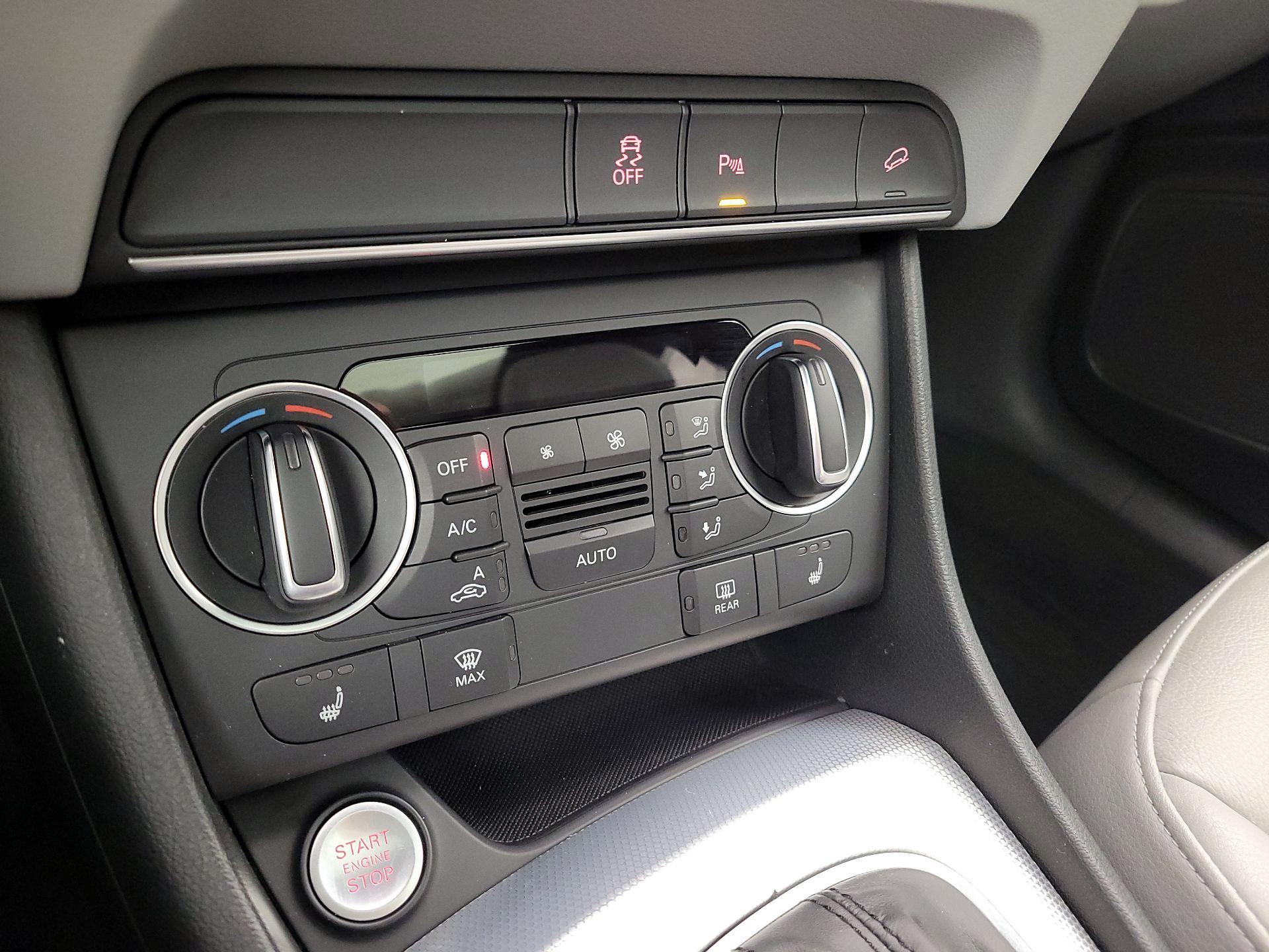 Thumbnail: 2018 Audi Q3 - 16