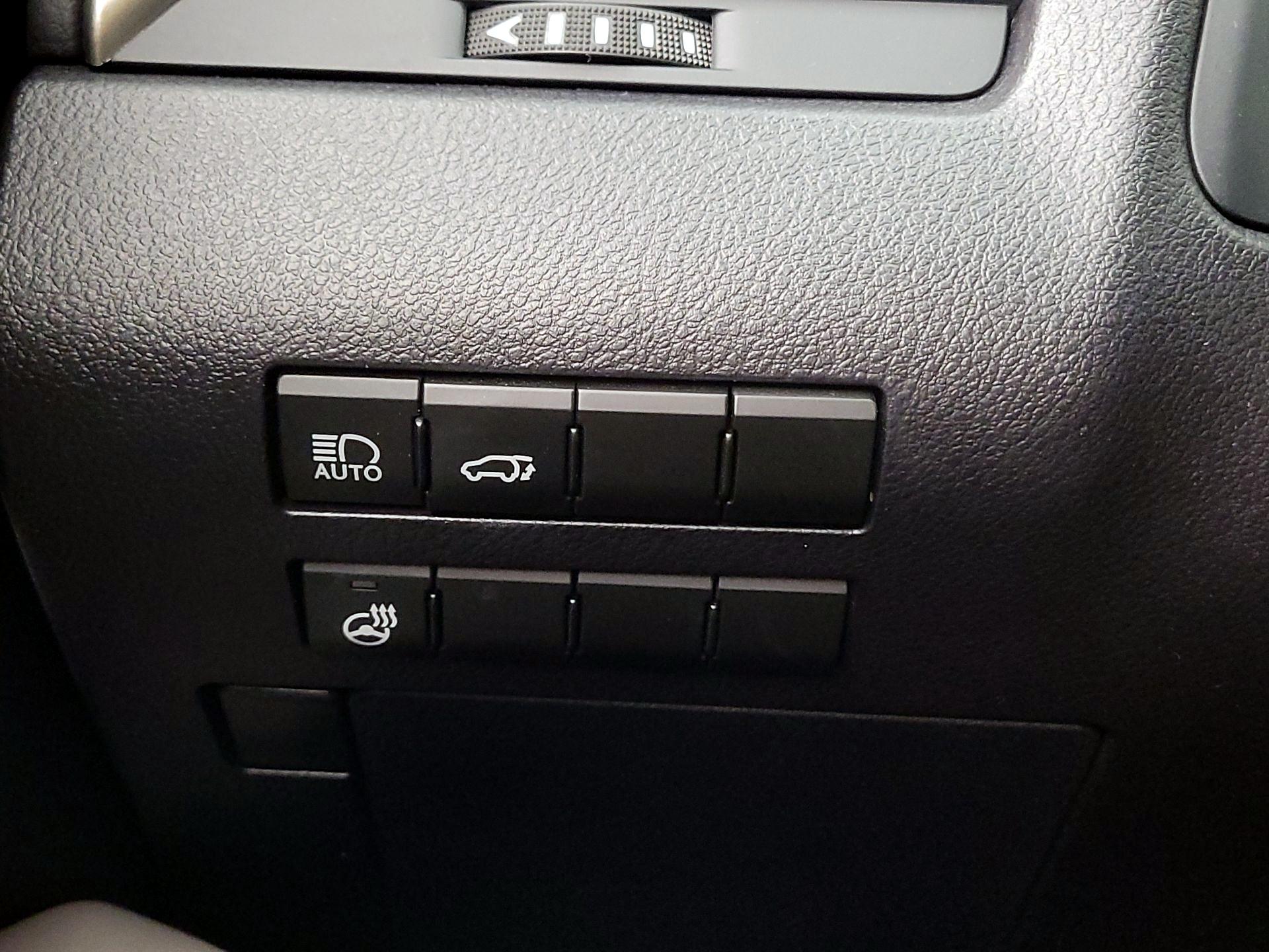 Thumbnail: 2020 Lexus RX - 13