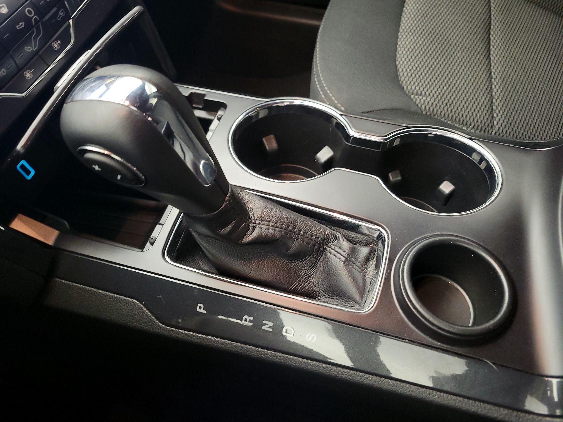 Thumbnail: 2019 Ford Explorer - 18