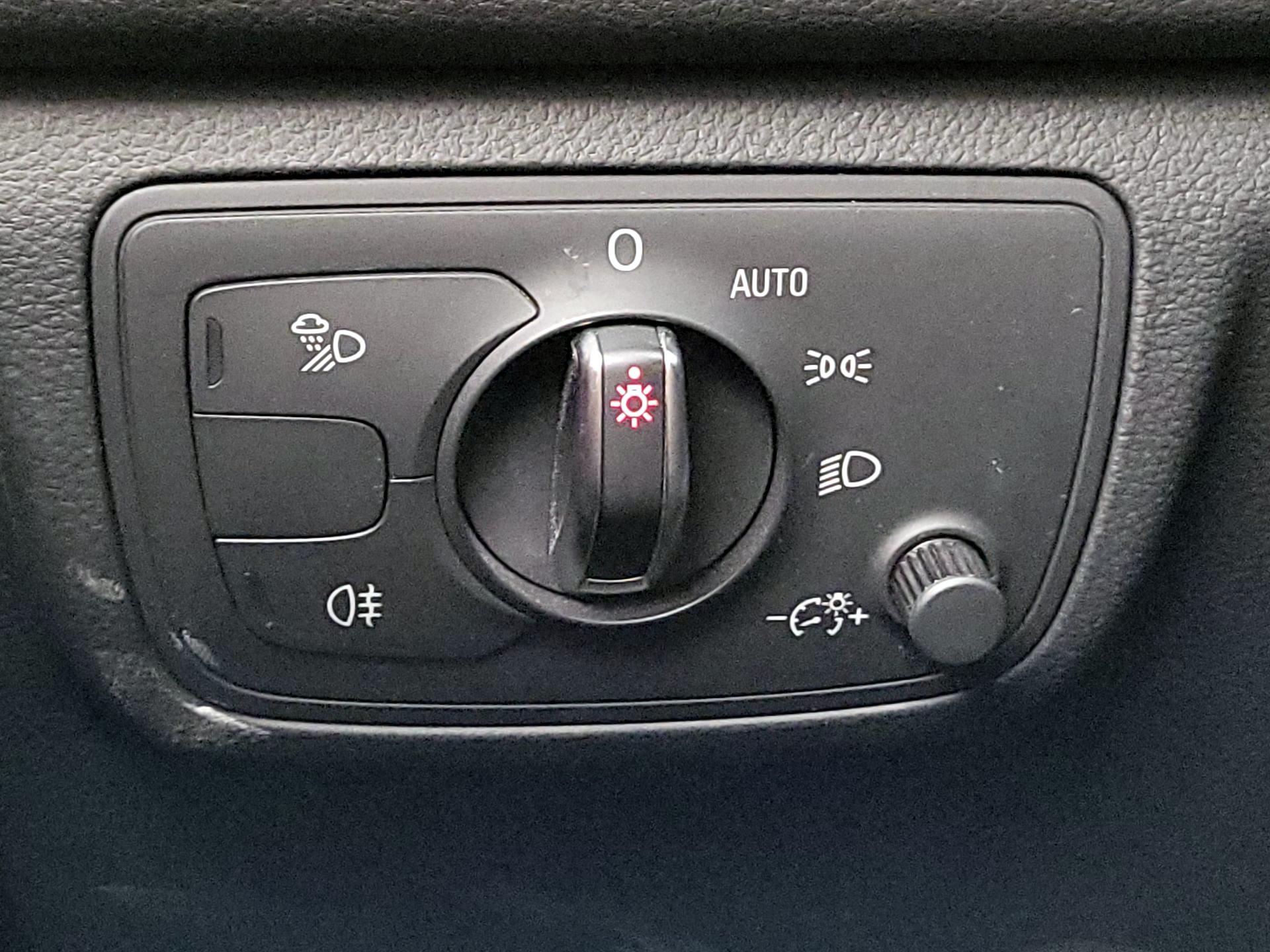 Thumbnail: 2016 Audi A6 - 13