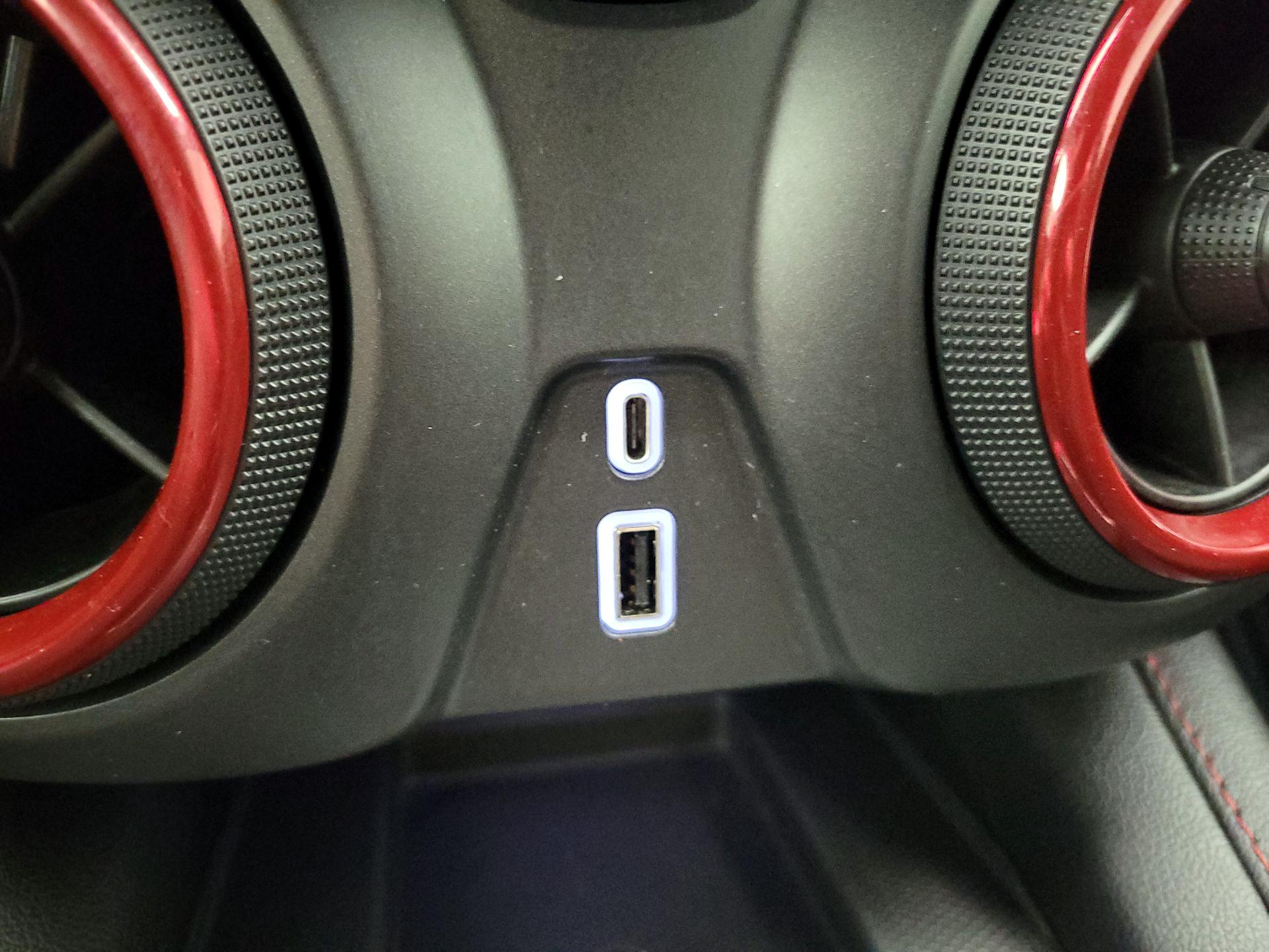 Thumbnail: 2021 Chevrolet Blazer - 19