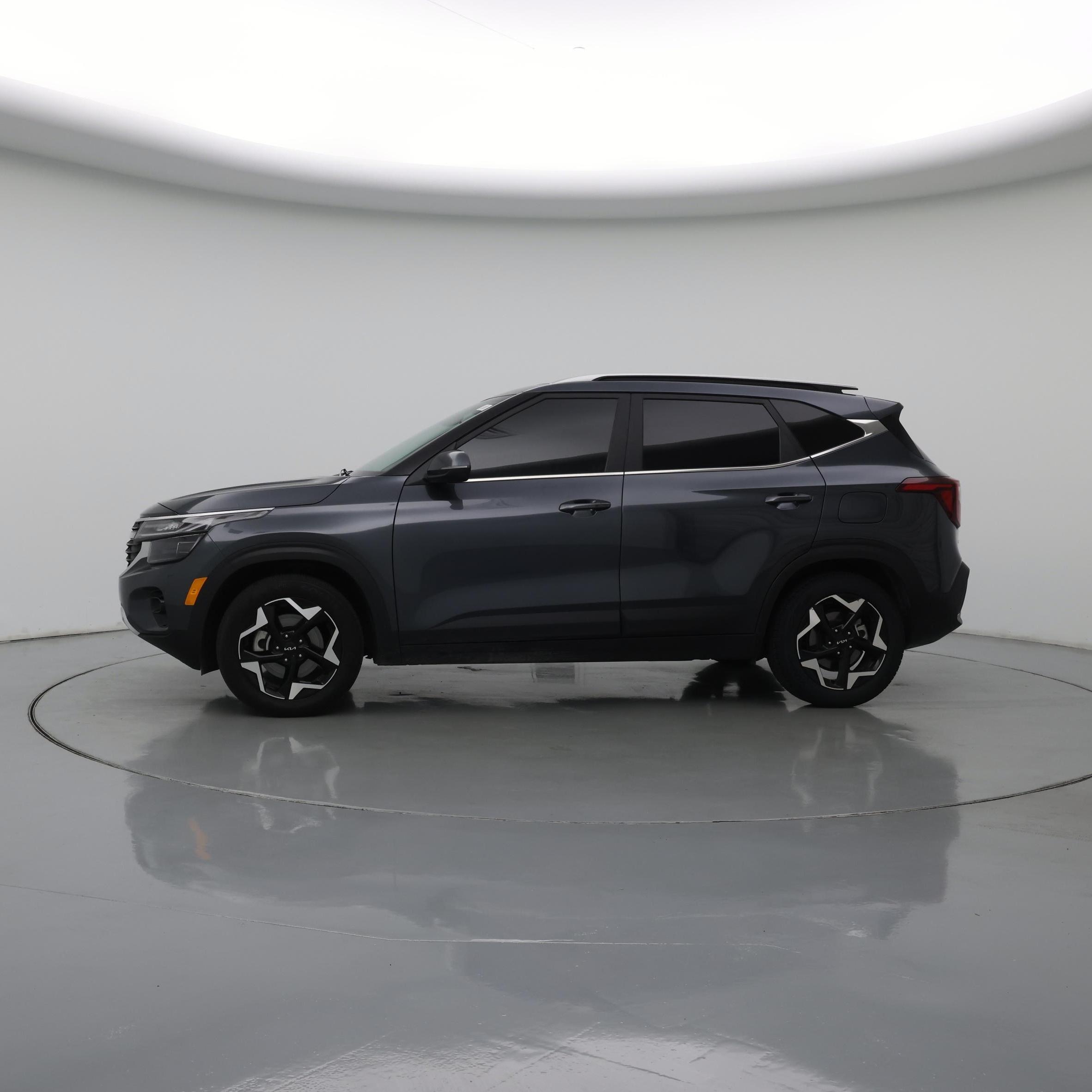 Thumbnail: 2024 Kia Seltos - 3