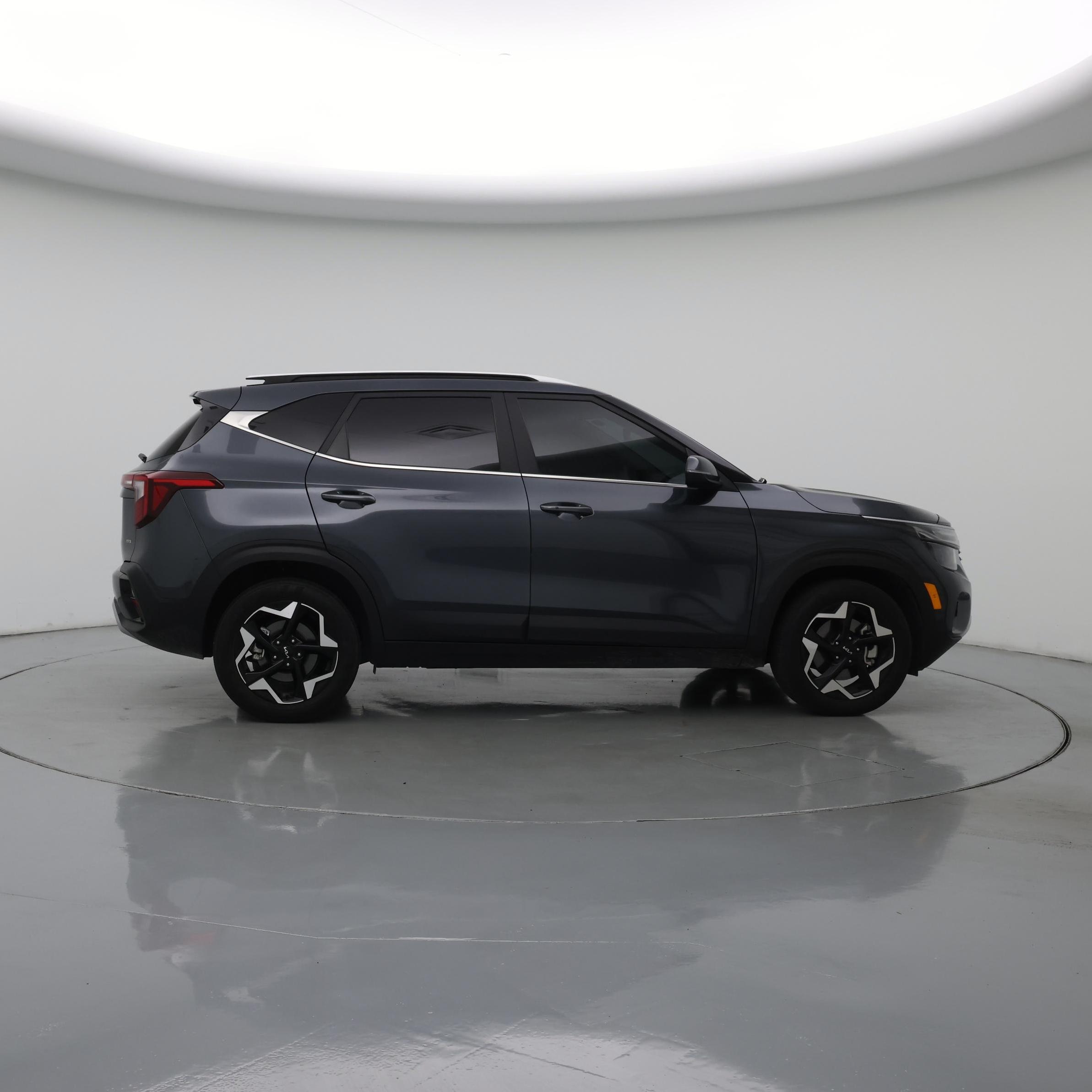 Thumbnail: 2024 Kia Seltos - 7